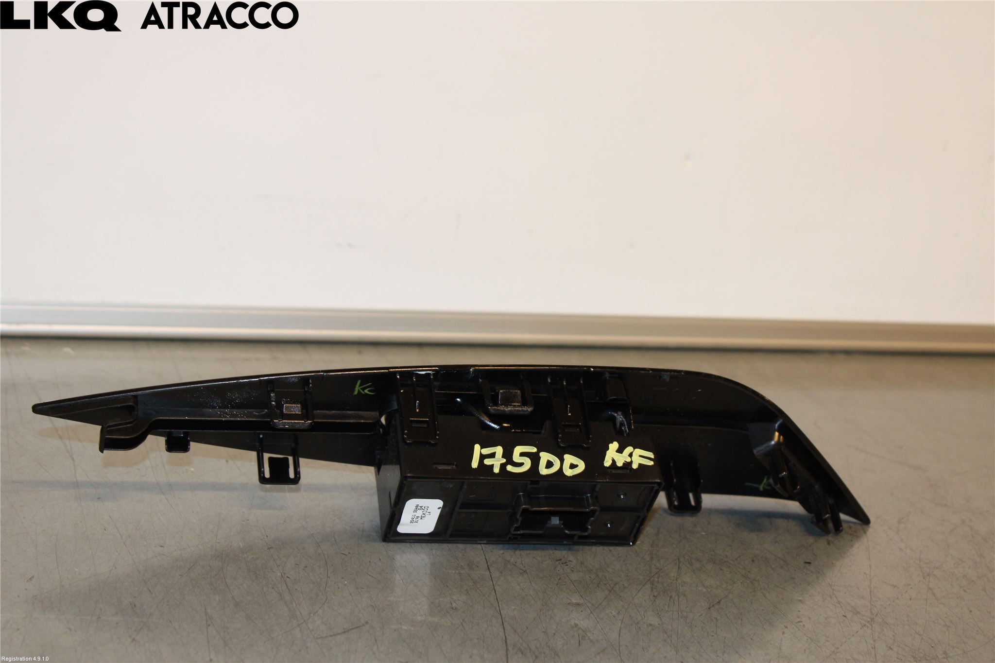 Nissan LEAF 18- Bryter Vindusheis