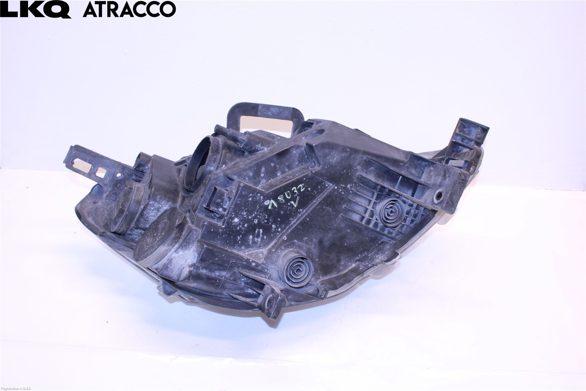 Peugeot PARTNER 08-15 Frontlykt Venstre