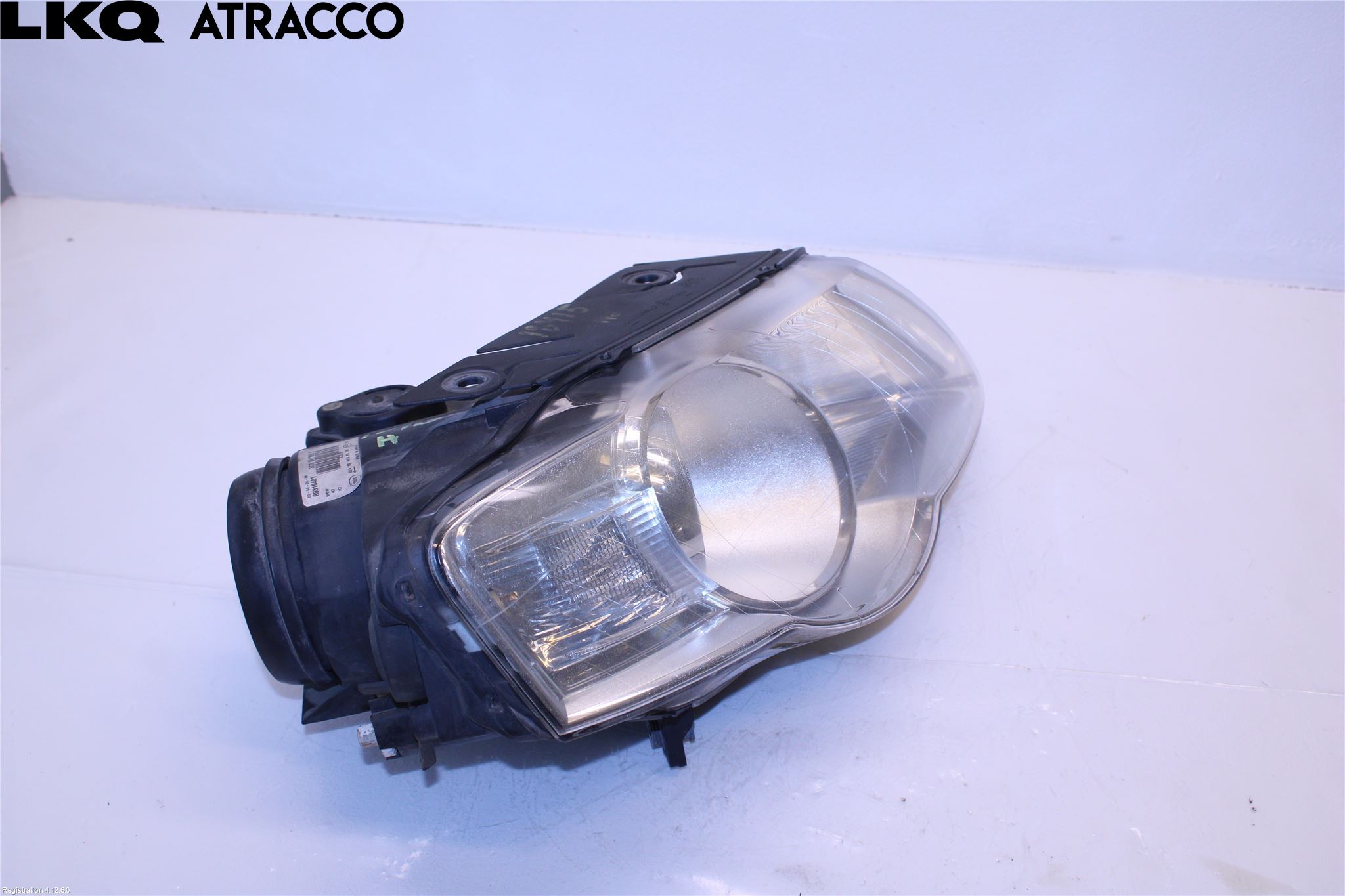 Volkswagen VW PASSAT 05-11 Frontlykt Høyre