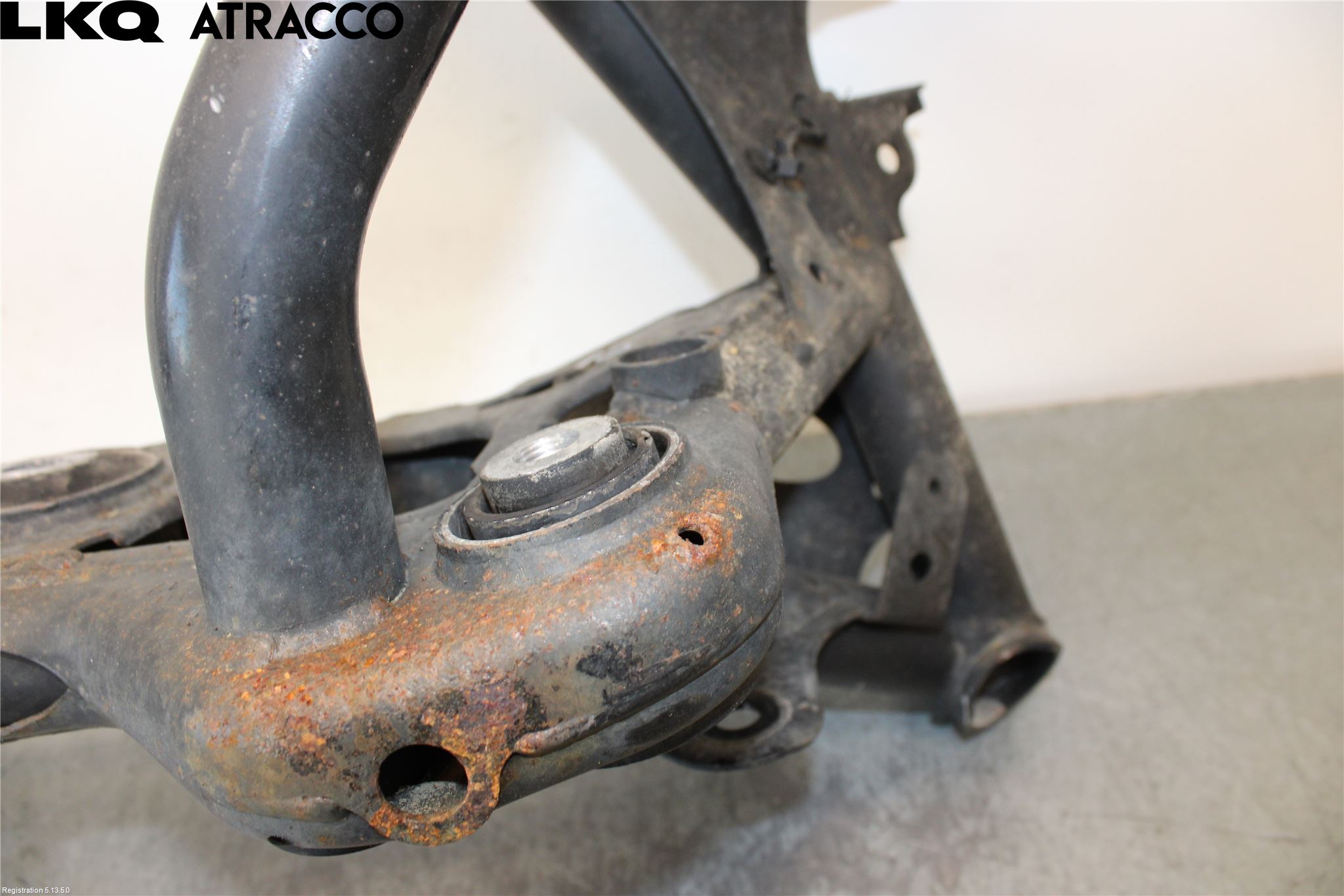 BMW 2 F22/F23/F87 Coupé/Cab 13-21 Bakaksel Feste Travers-Ramme