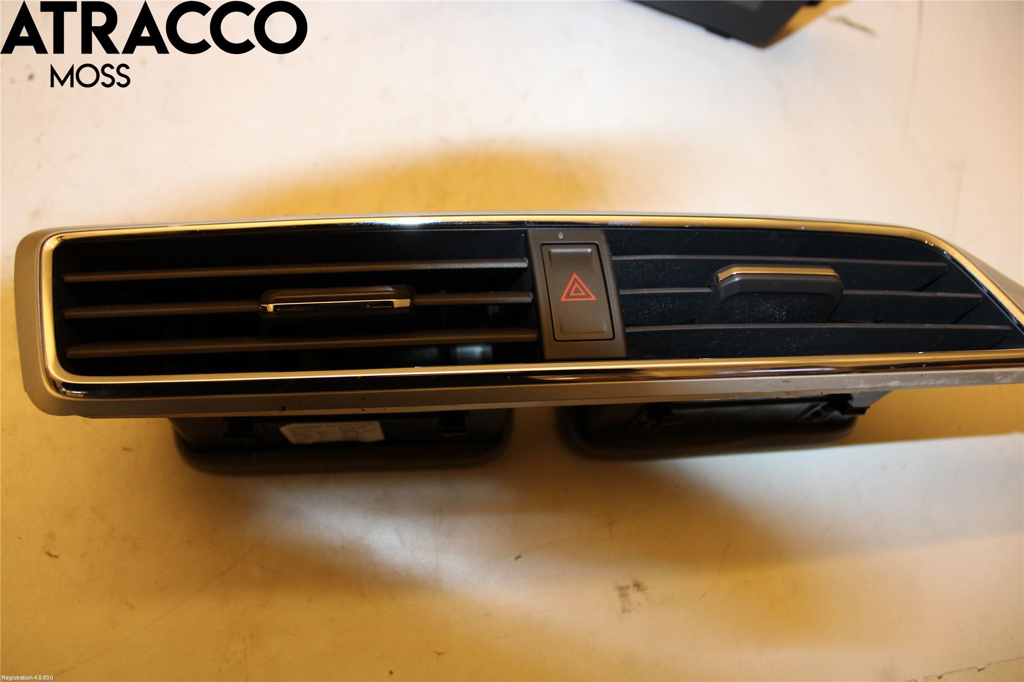 MG ZS EV 20- Dashbord Kanal - Dyse