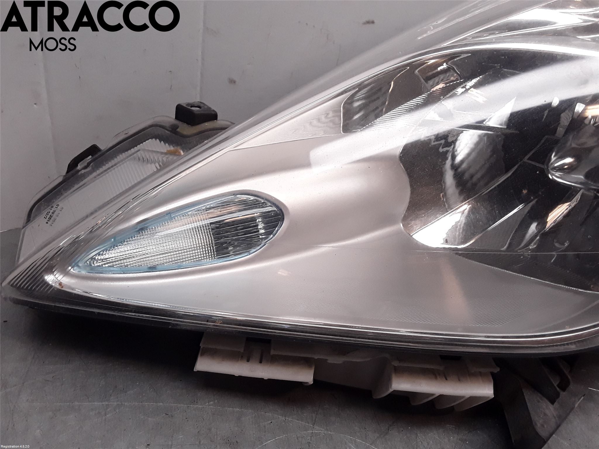 Nissan LEAF 11-17 Frontlykt Venstre