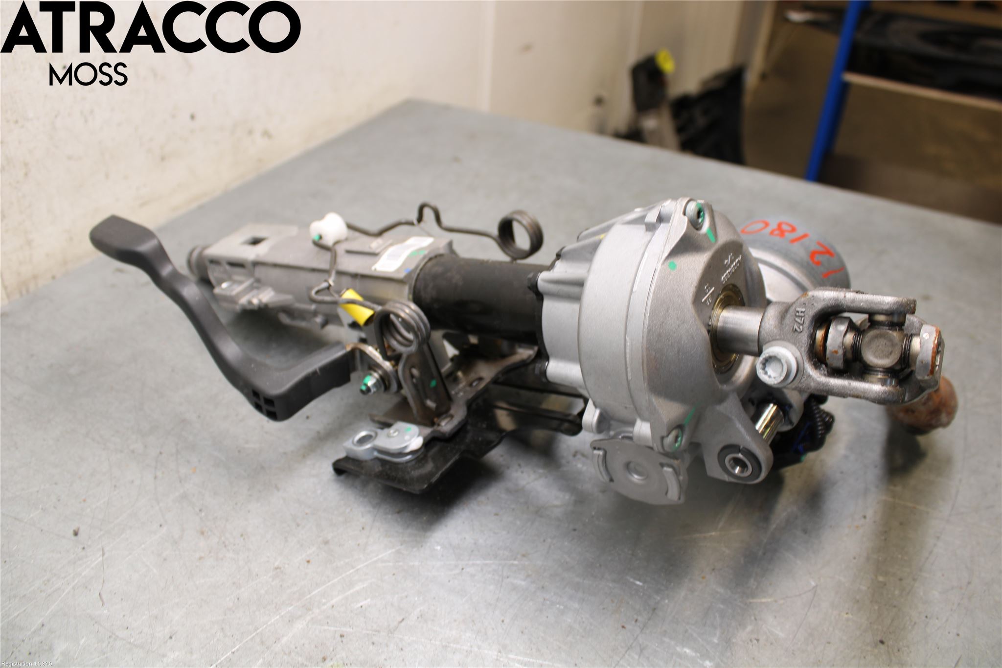 Skoda RAPID Rattakselaggregat Innebygd Servo