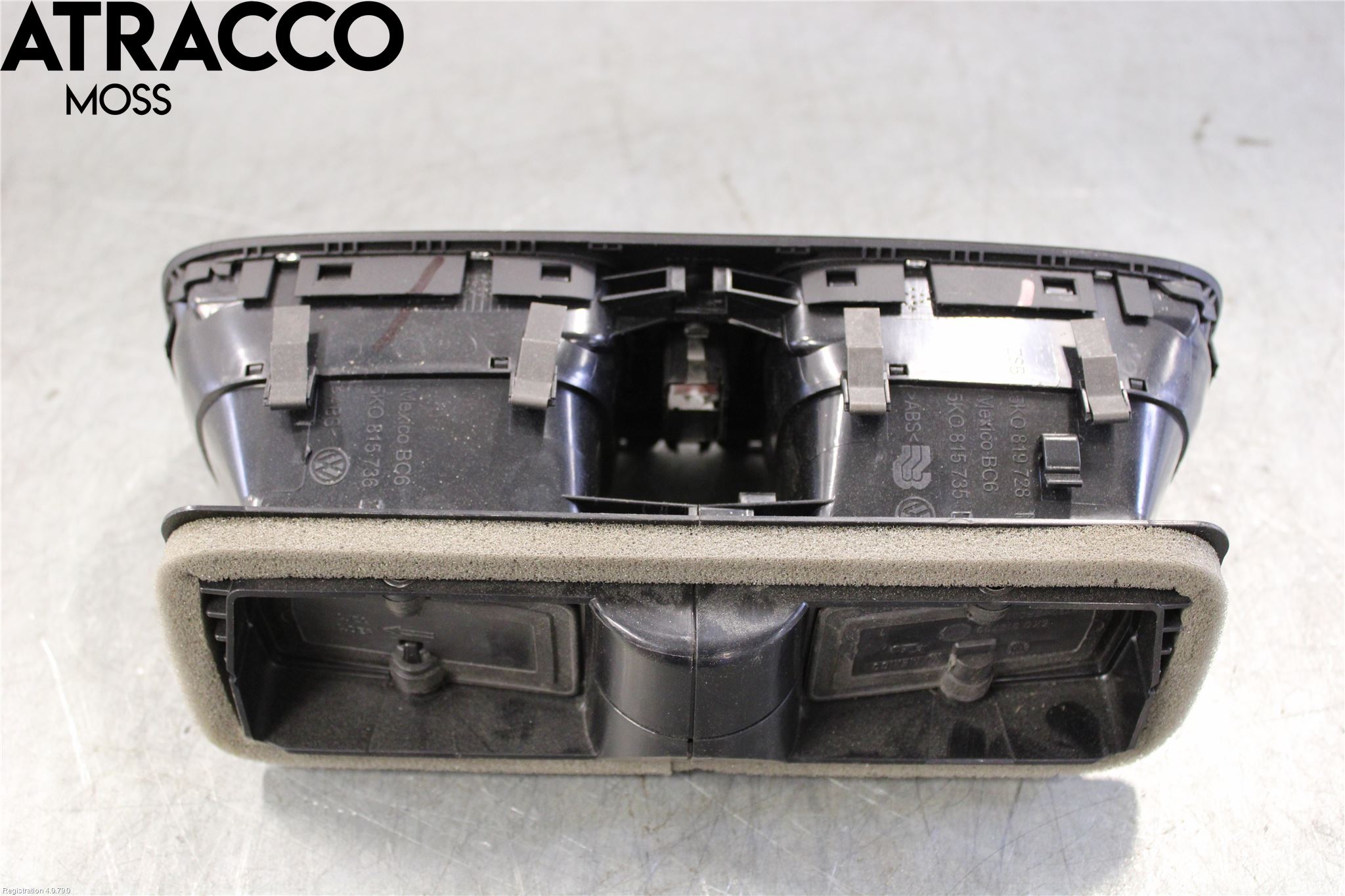 Volkswagen VW GOLF VI 09-13 Dashbord Kanal - Dyse