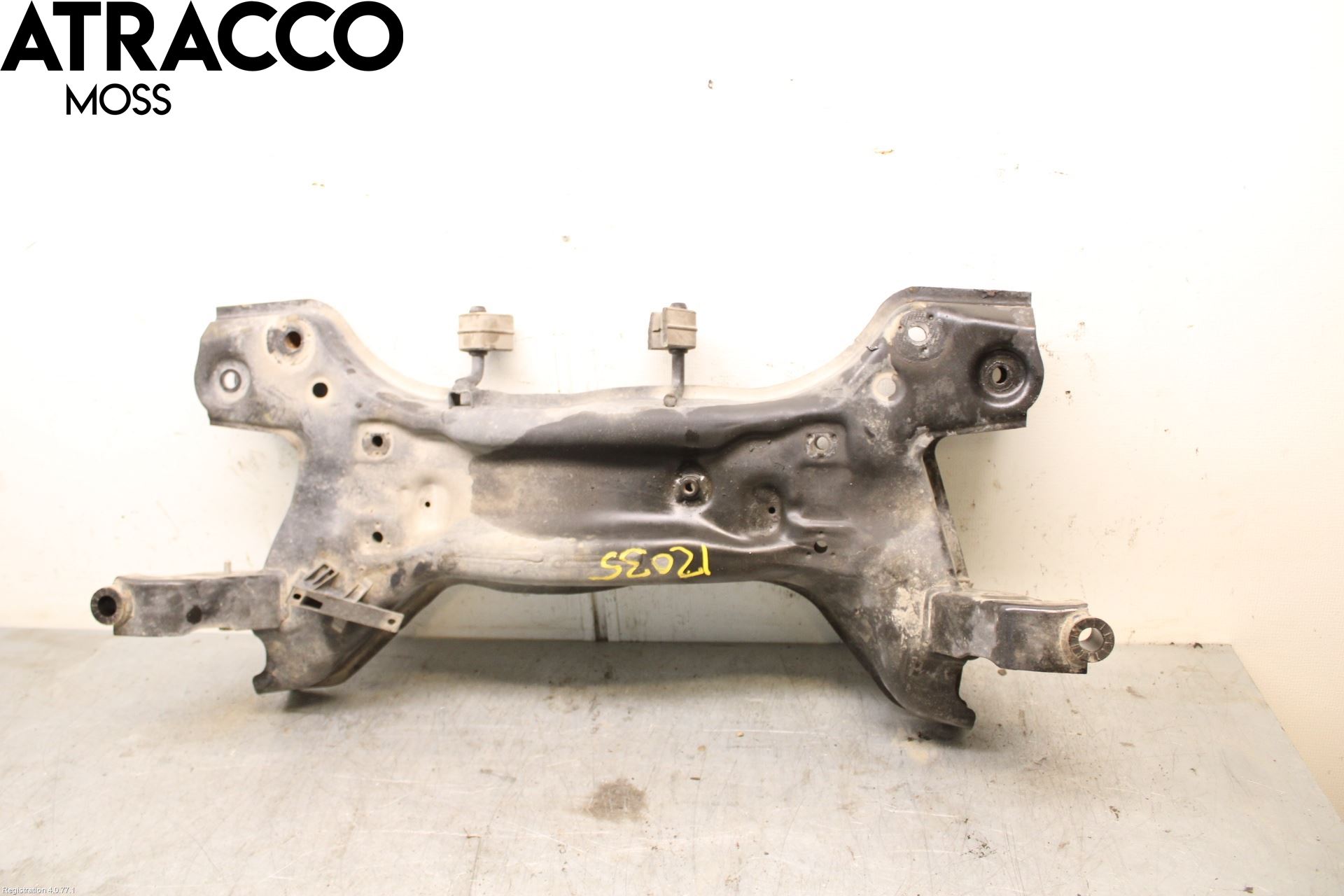 Skoda RAPID Forstillingsbjelke(Tvergående)