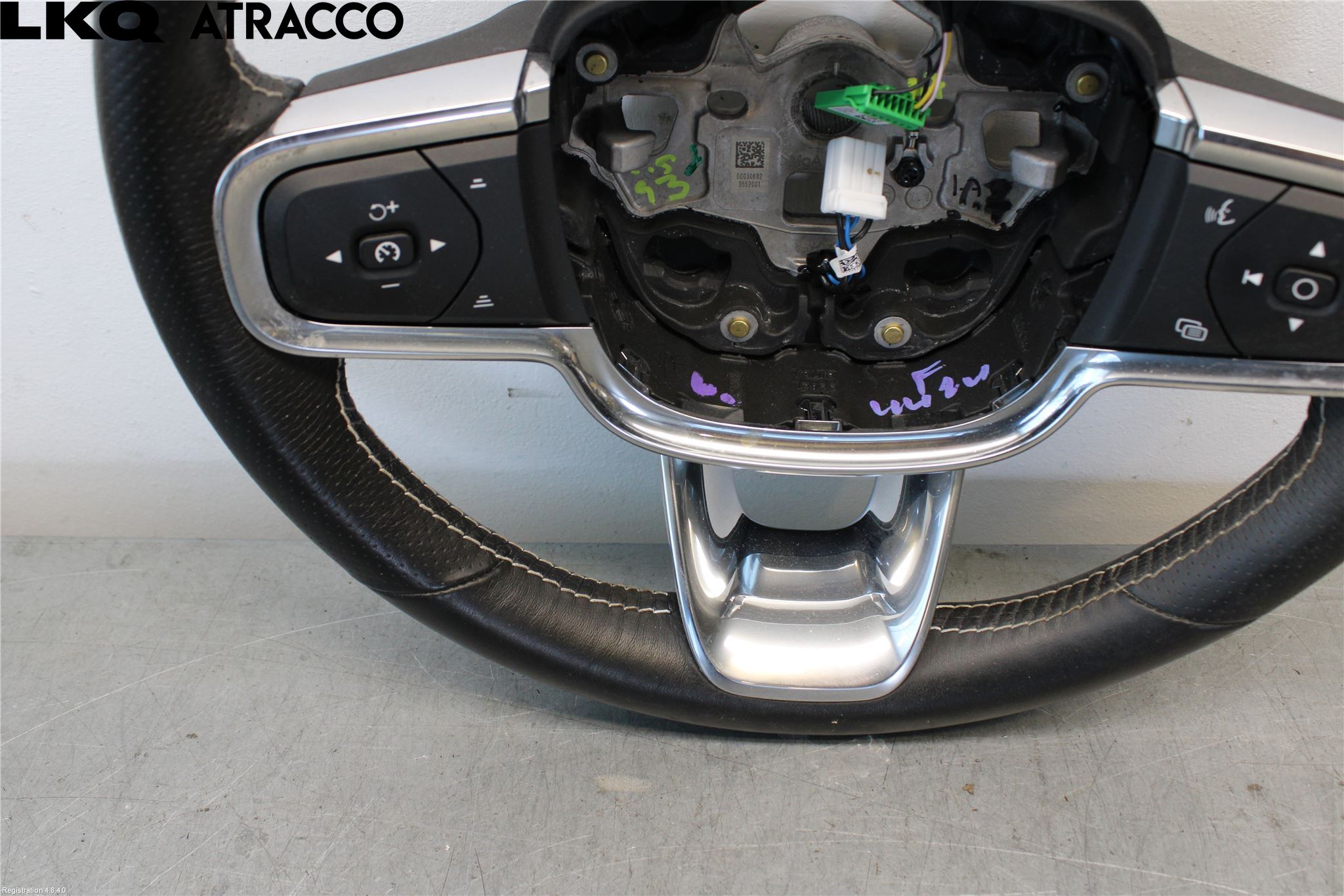 Volvo XC40/RECHARGE 18- Ratt