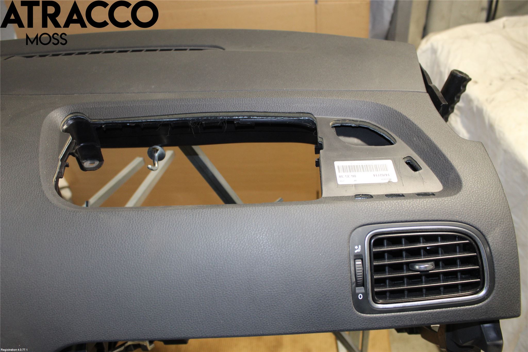 Volkswagen VW POLO 10-17 Dashbord