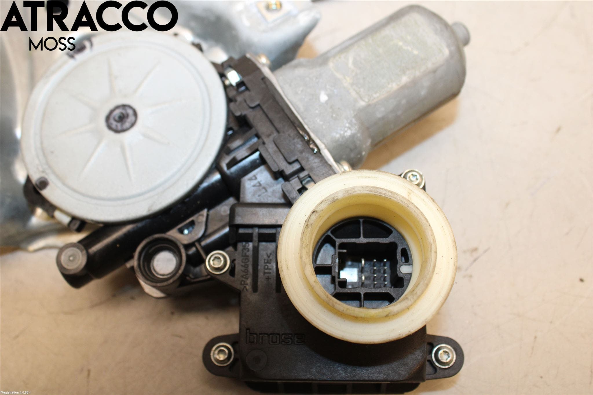 Toyota AURIS 10-12 Vindusheis El Komp