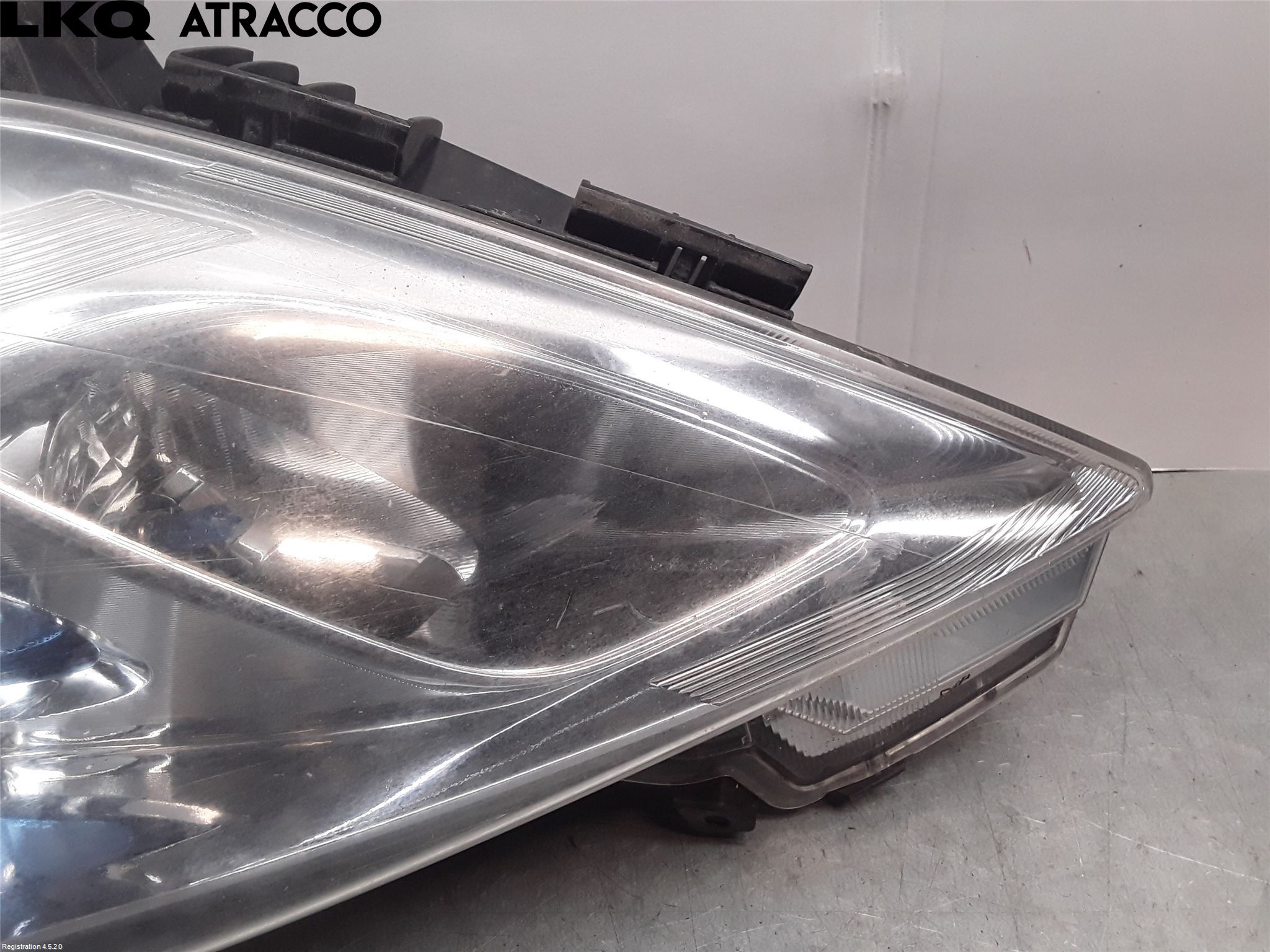 Nissan LEAF 11-17 Frontlykt Høyre