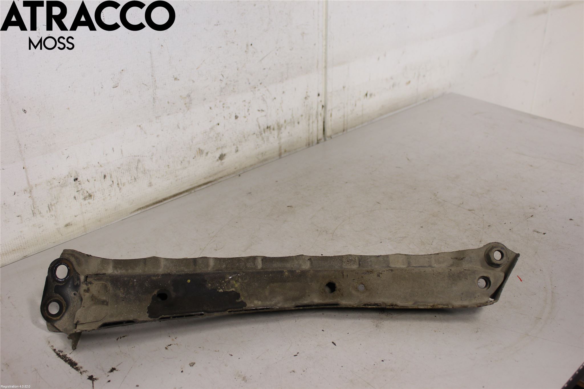 Toyota RAV4 13-18 Motorbjelke (Langs Gående )