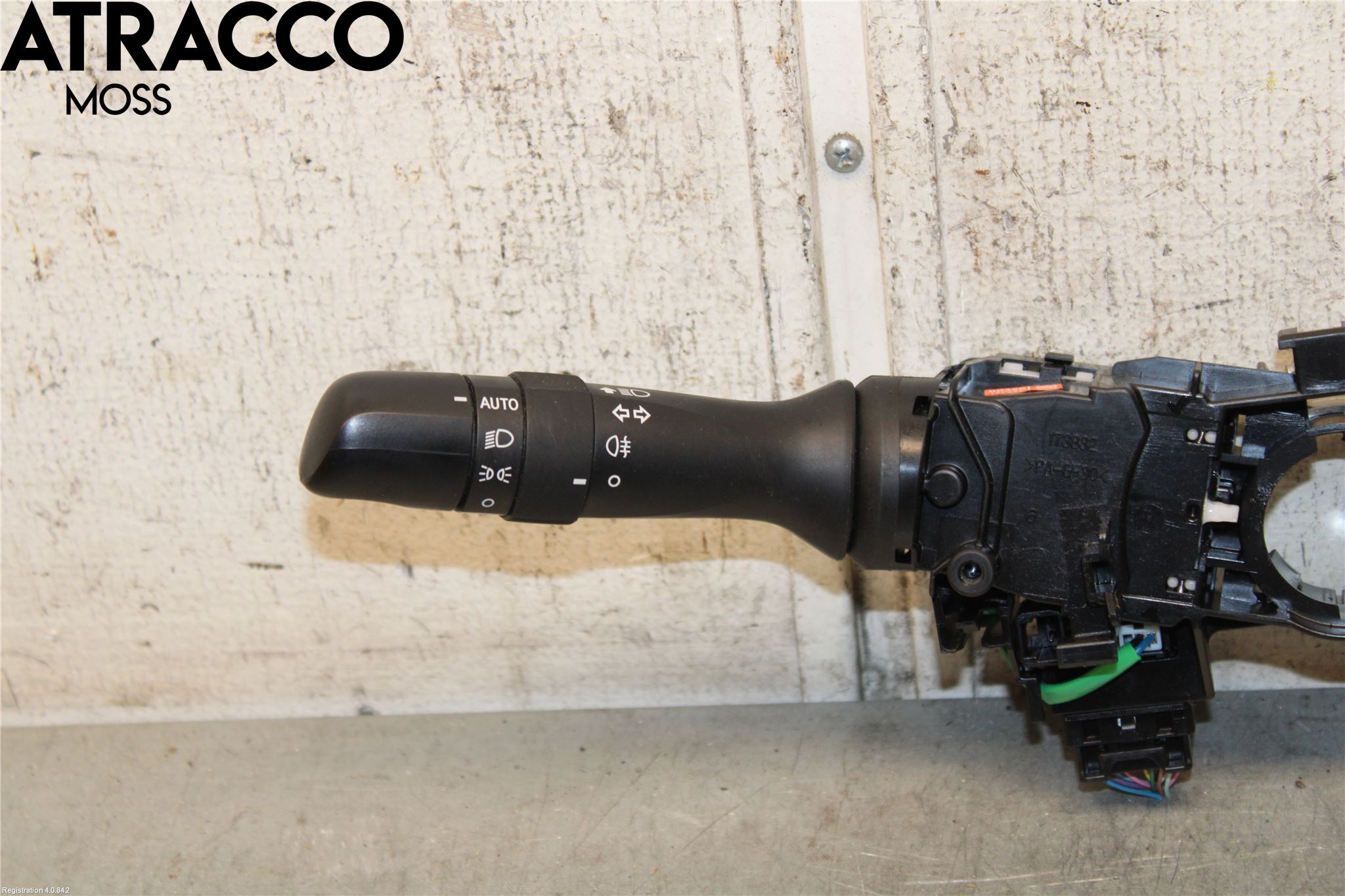 Toyota YARIS XP130 15-20 Bryter Ratt Kombi H Og V