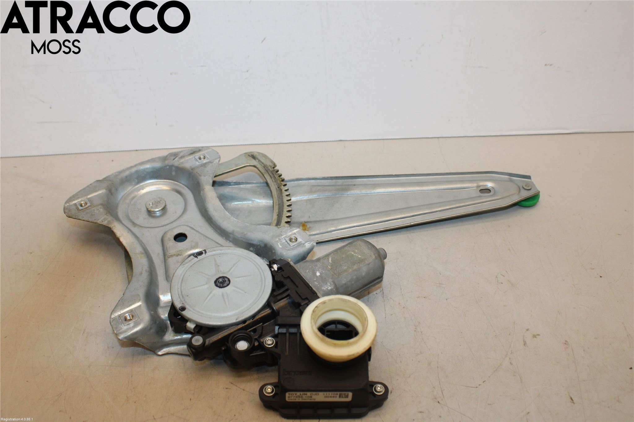 Toyota AURIS 10-12 Vindusheis El Komp