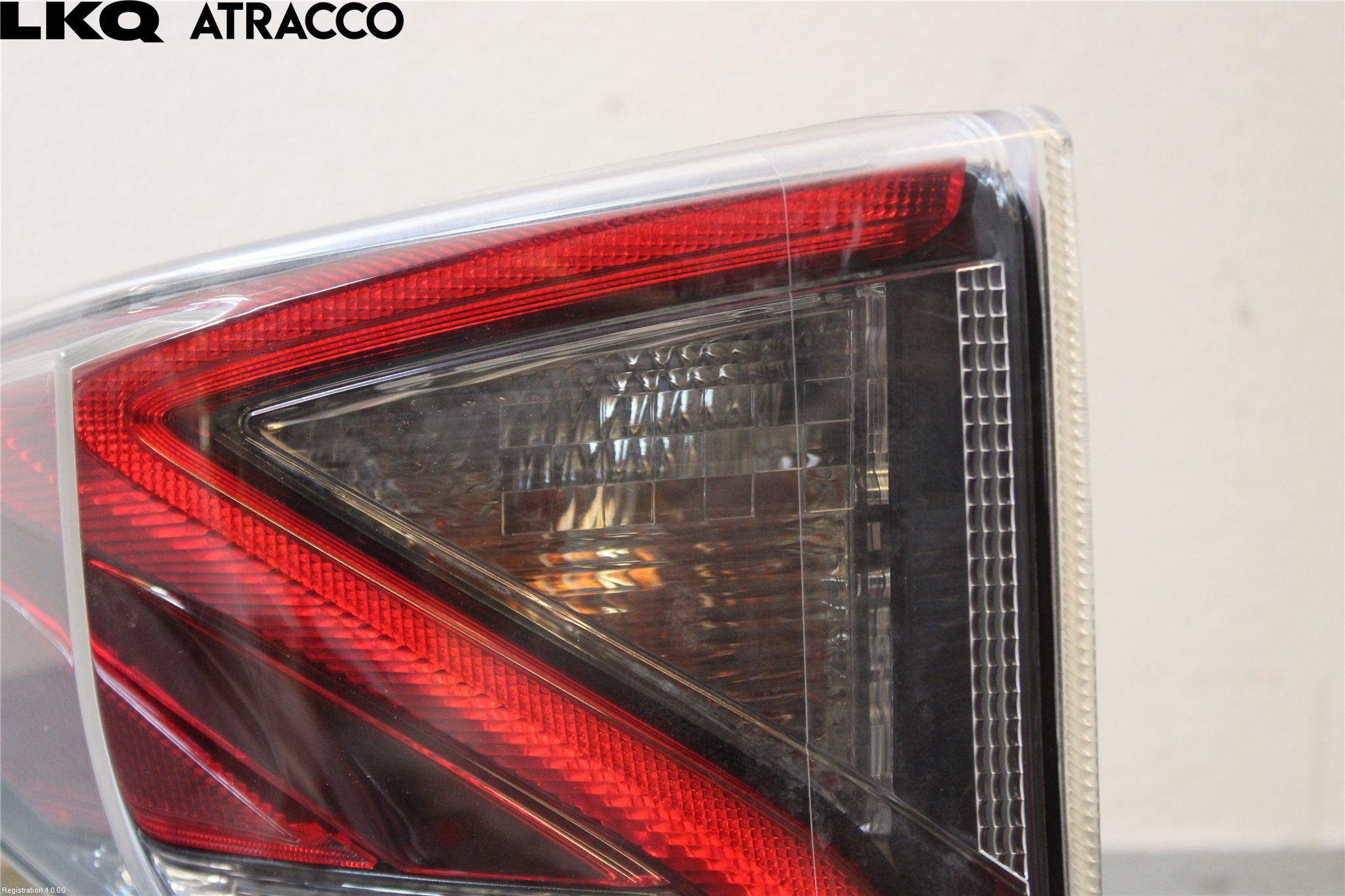 Toyota PRIUS (ZVW50) 16-21 Baklykt Venstre