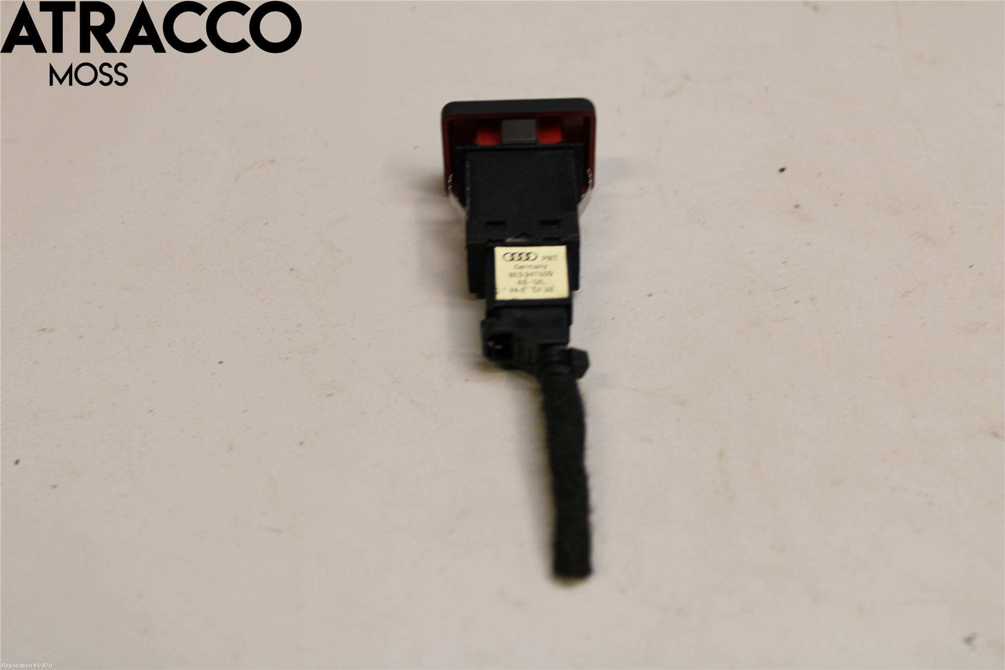 Audi A4/S4 05-07 Bryter Varsel (Nødblink)