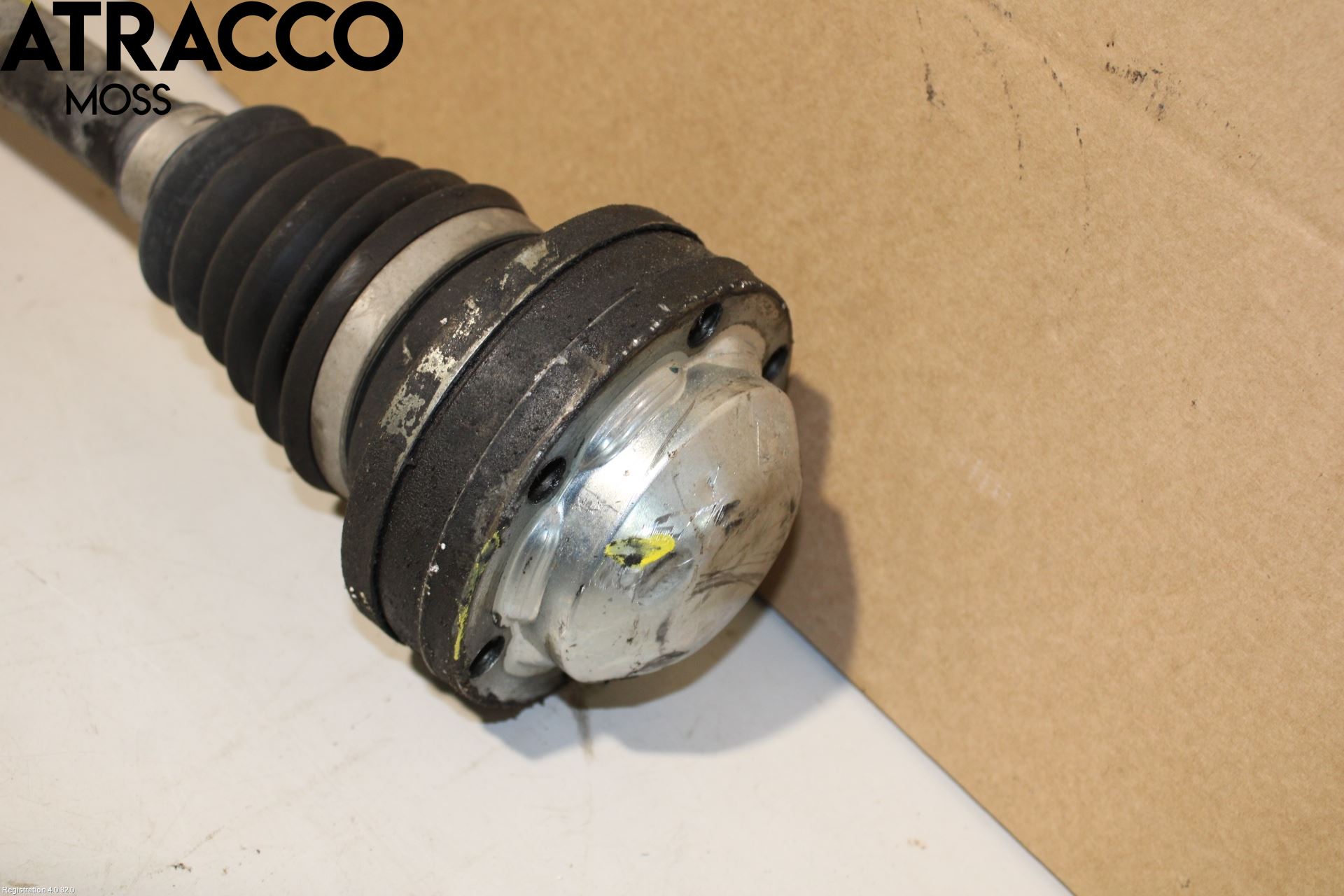 Volkswagen VW PASSAT 05-11 Drivaksel Foran Kompl Venstre