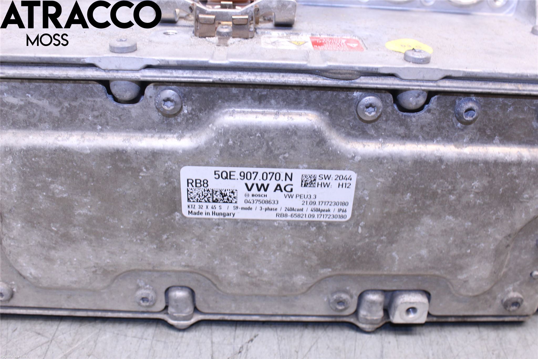 Volkswagen VW GOLF / E-GOLF VII 13-20 Inverter 12-)220V