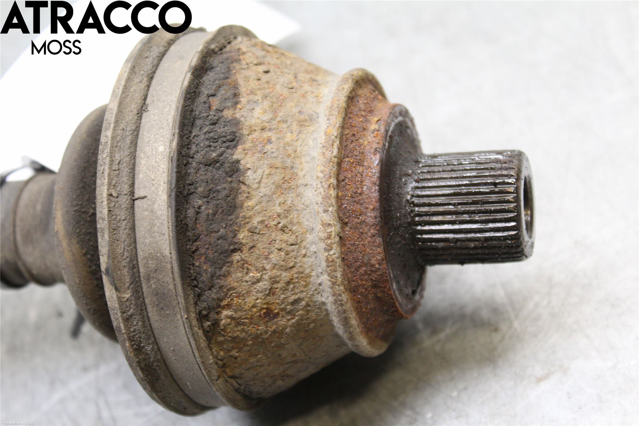 Audi A8/S8 4E  02-09 Drivaksel Bak Kompl Venstre