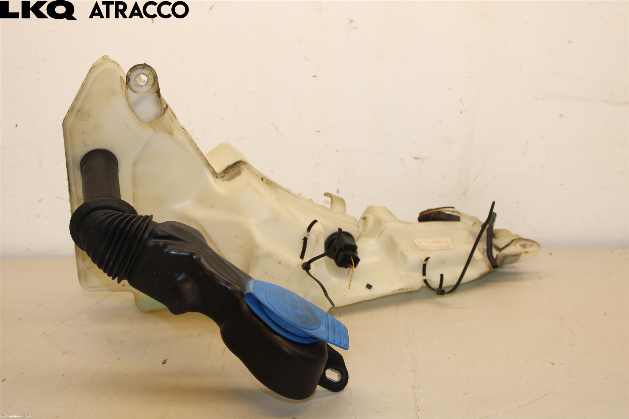 Biltillbehør-rekvisita Spylerbeholder Frontrute