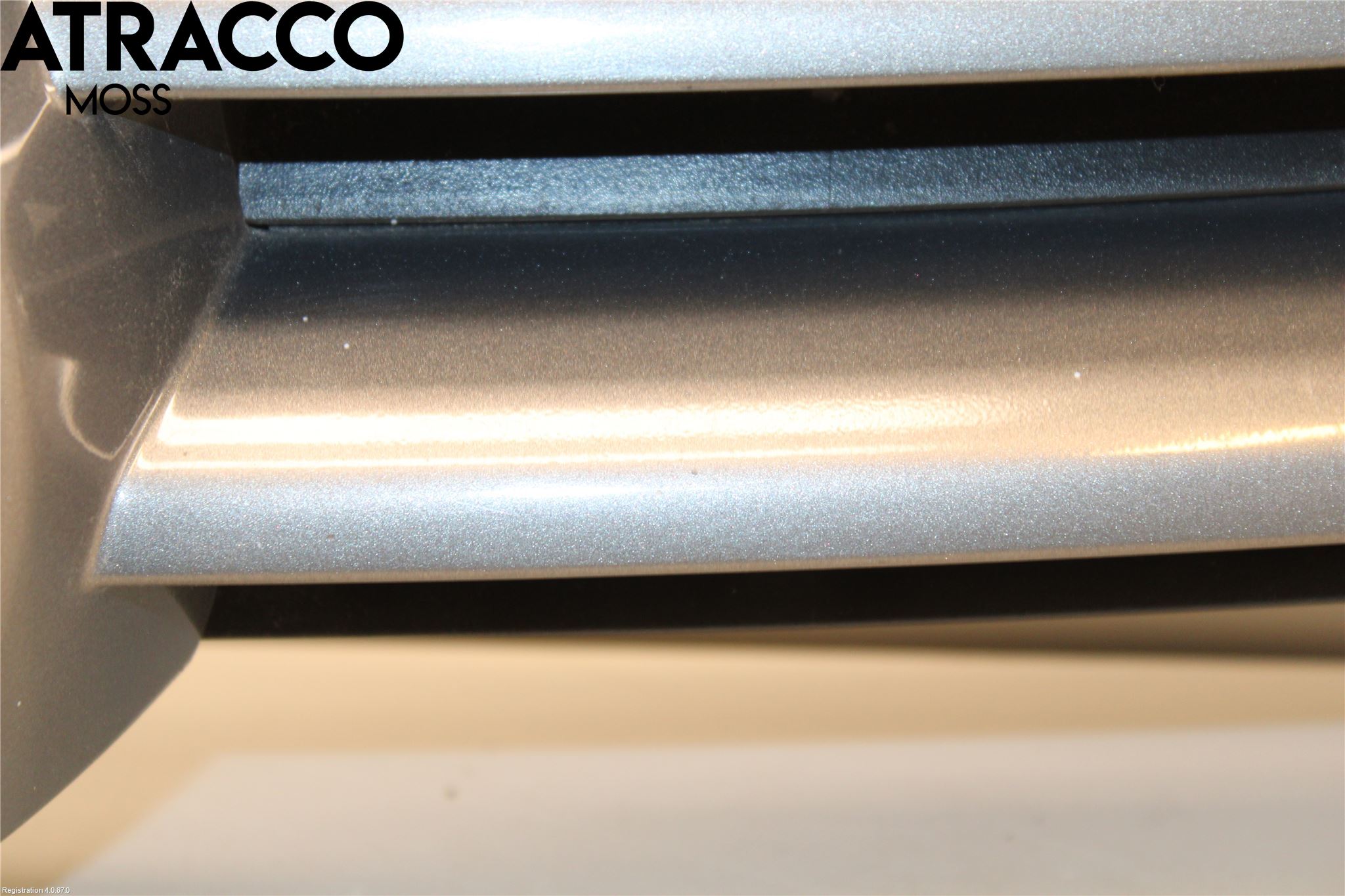 Volkswagen VW GOLF V 04-09 Grill Komplett