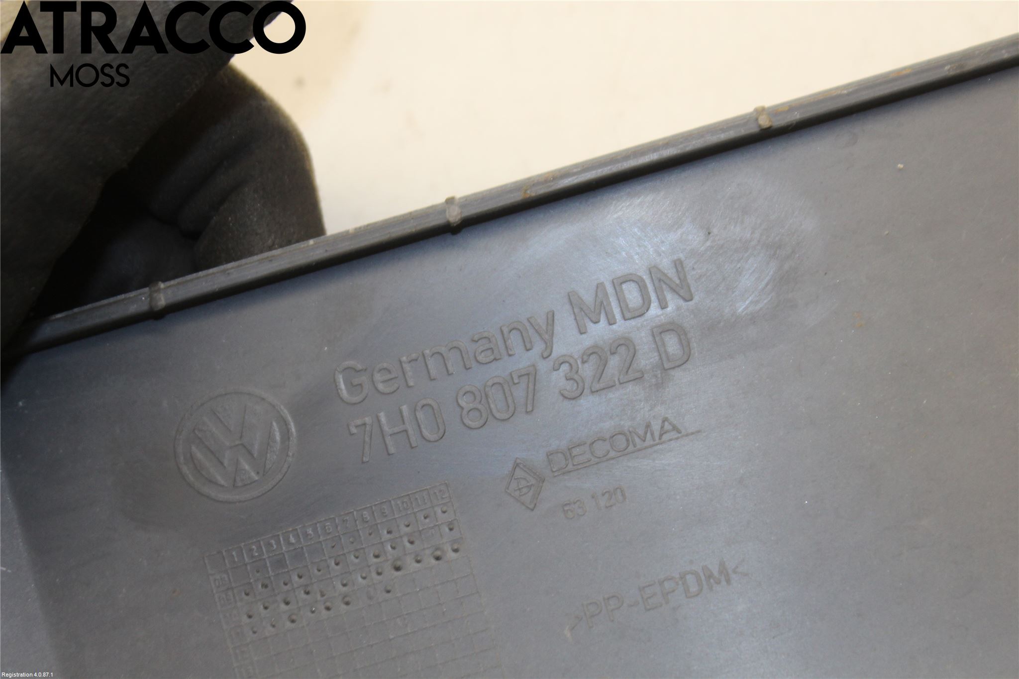Volkswagen VW TRANSP/CARAVELLE (T5) 04-15 Støtfanger Bak Hjørne Høyre