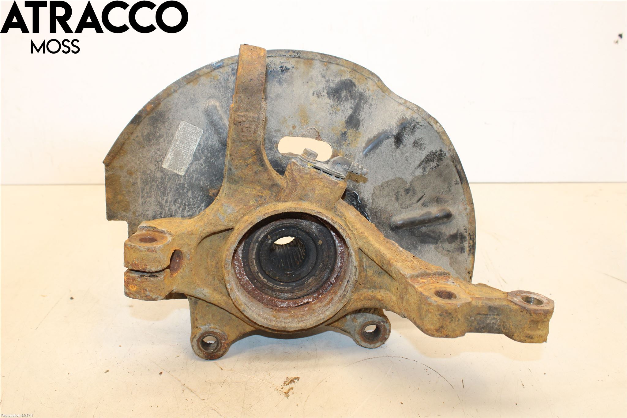 Kia SPORTAGE (SL) 11-15 Spindel Vb