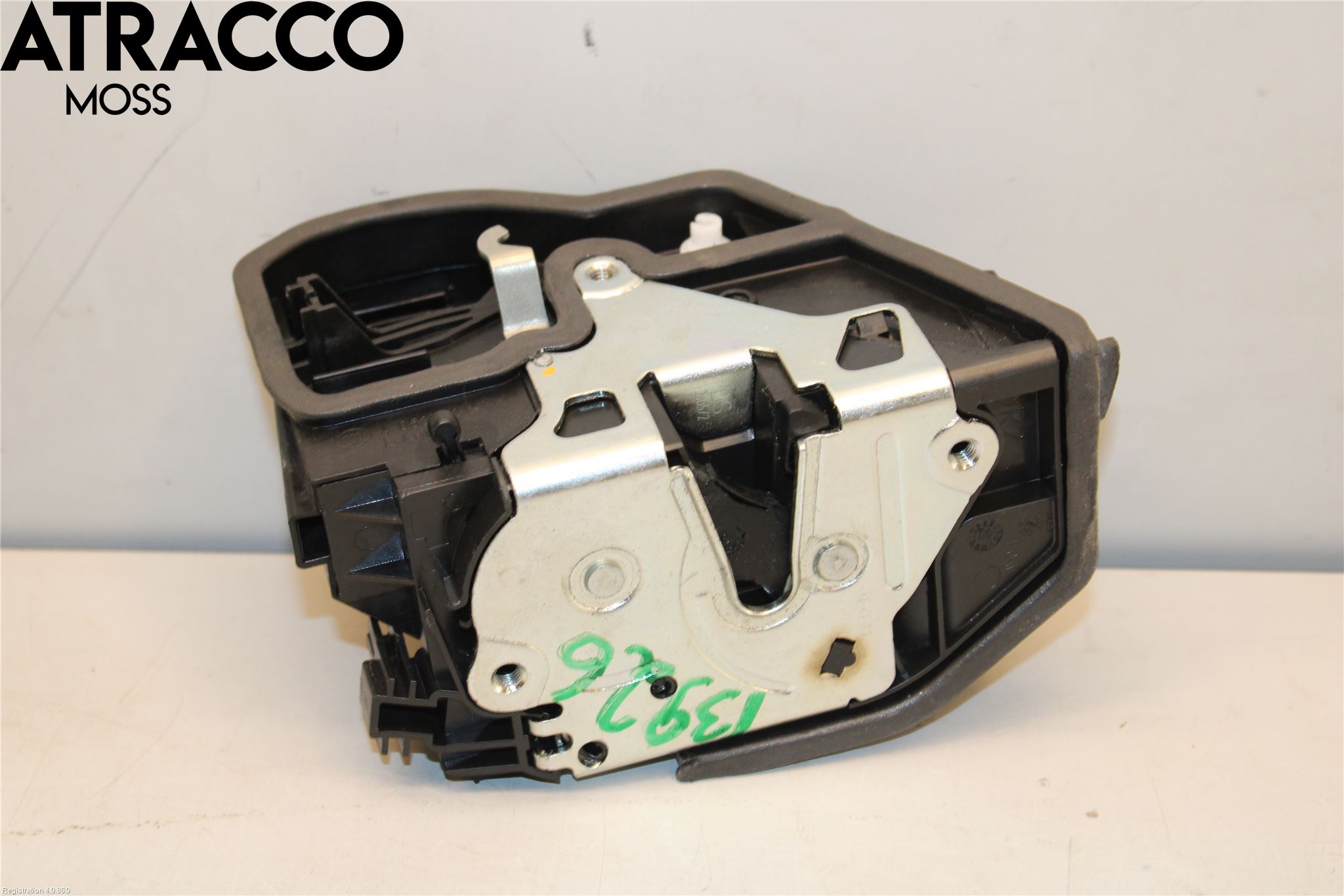 BMW 5 F10/F11/F18 09-17 Dørlås - Låsekasse