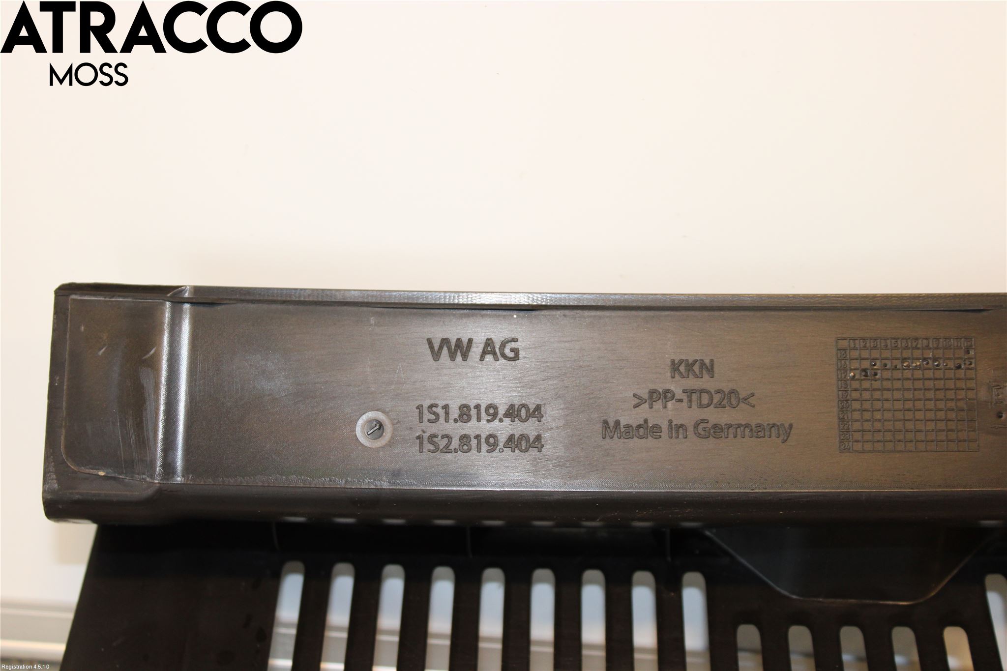 Volkswagen VW GOLF / E-GOLF VII 13-20 Visker Deksel-Grill-Under Frr