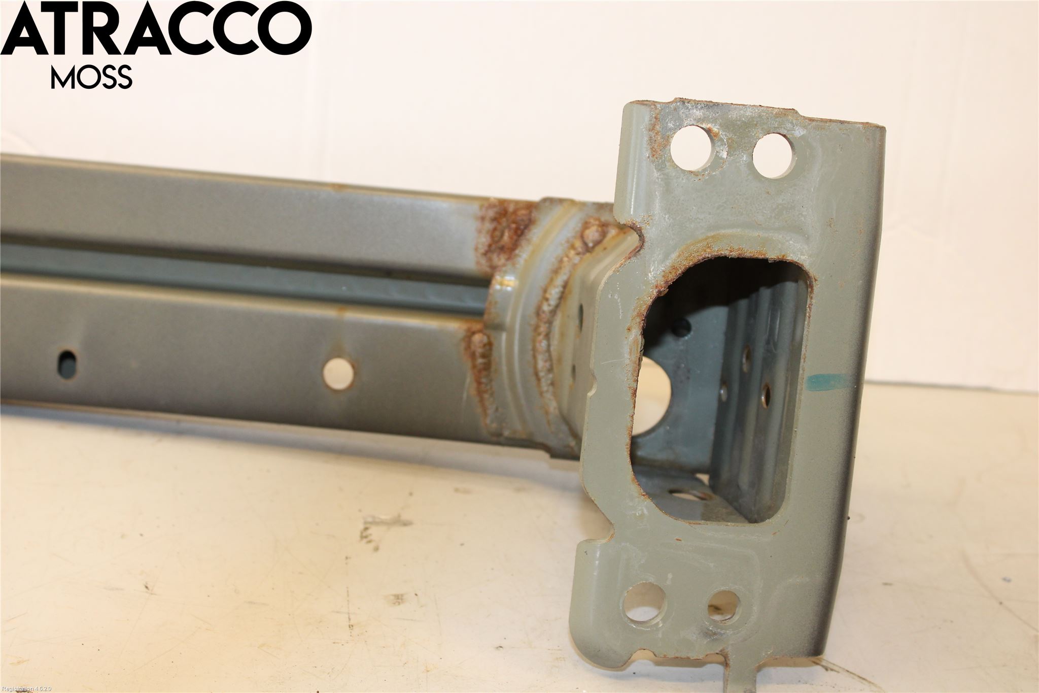 Toyota AURIS 13-19 Støtfanger Foran Bjelke