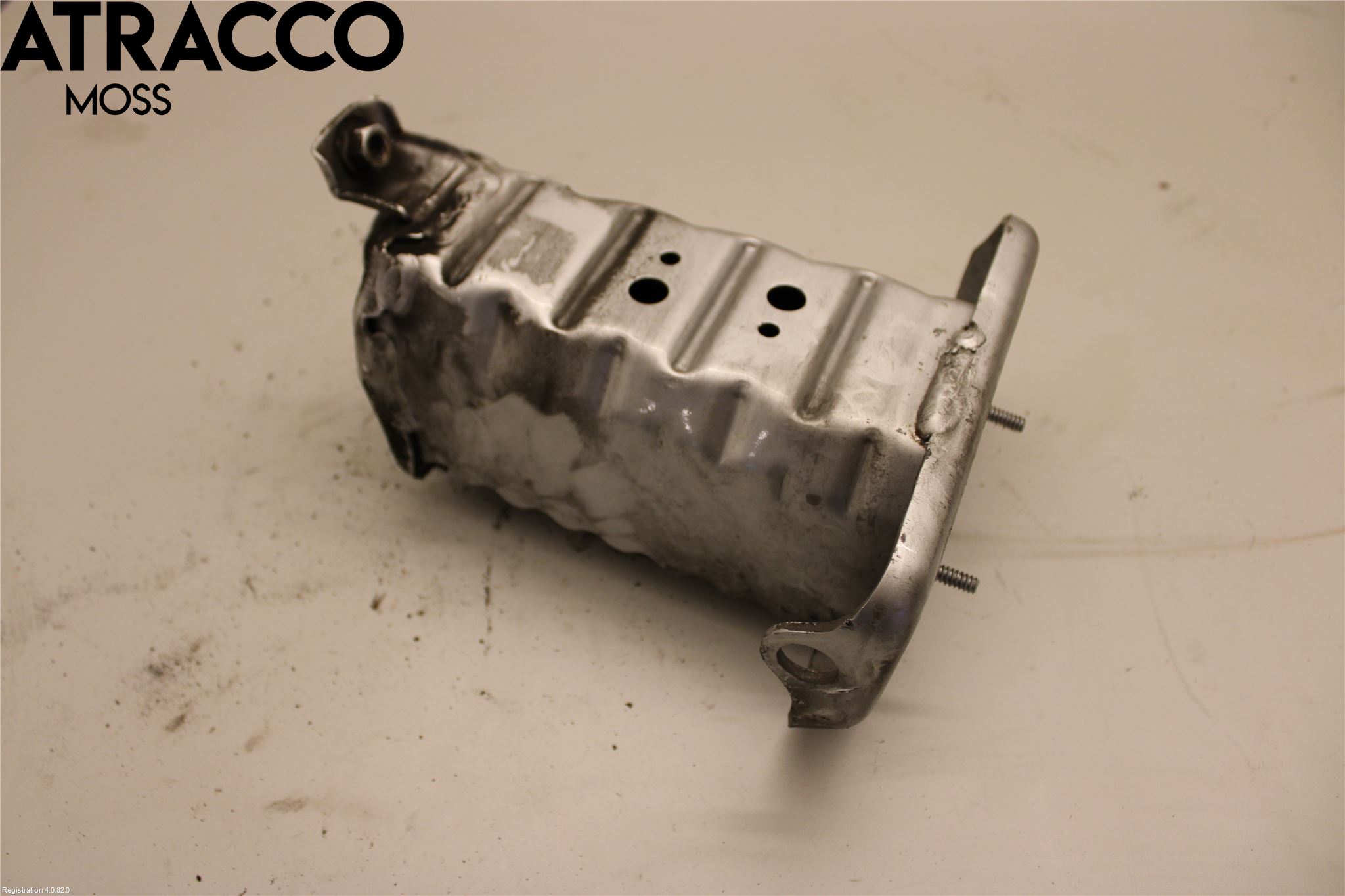 Toyota YARIS XP130 15-20 Støtfanger Foran Feste