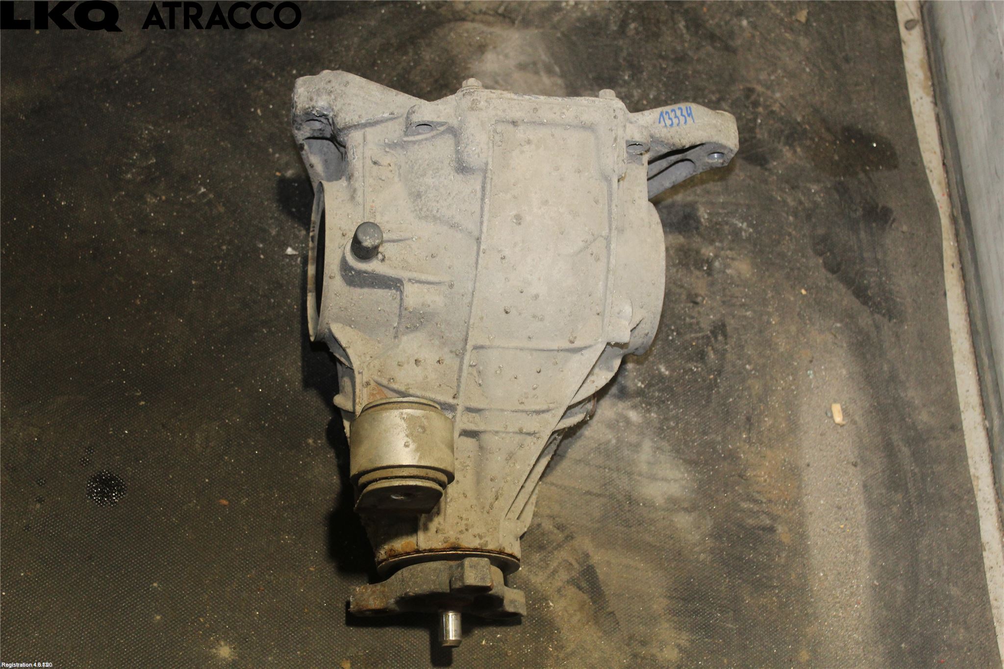 Mercedes-Benz MB E-KLASS (W213) 16-23 Bakaksel Kardang Bak -Diff