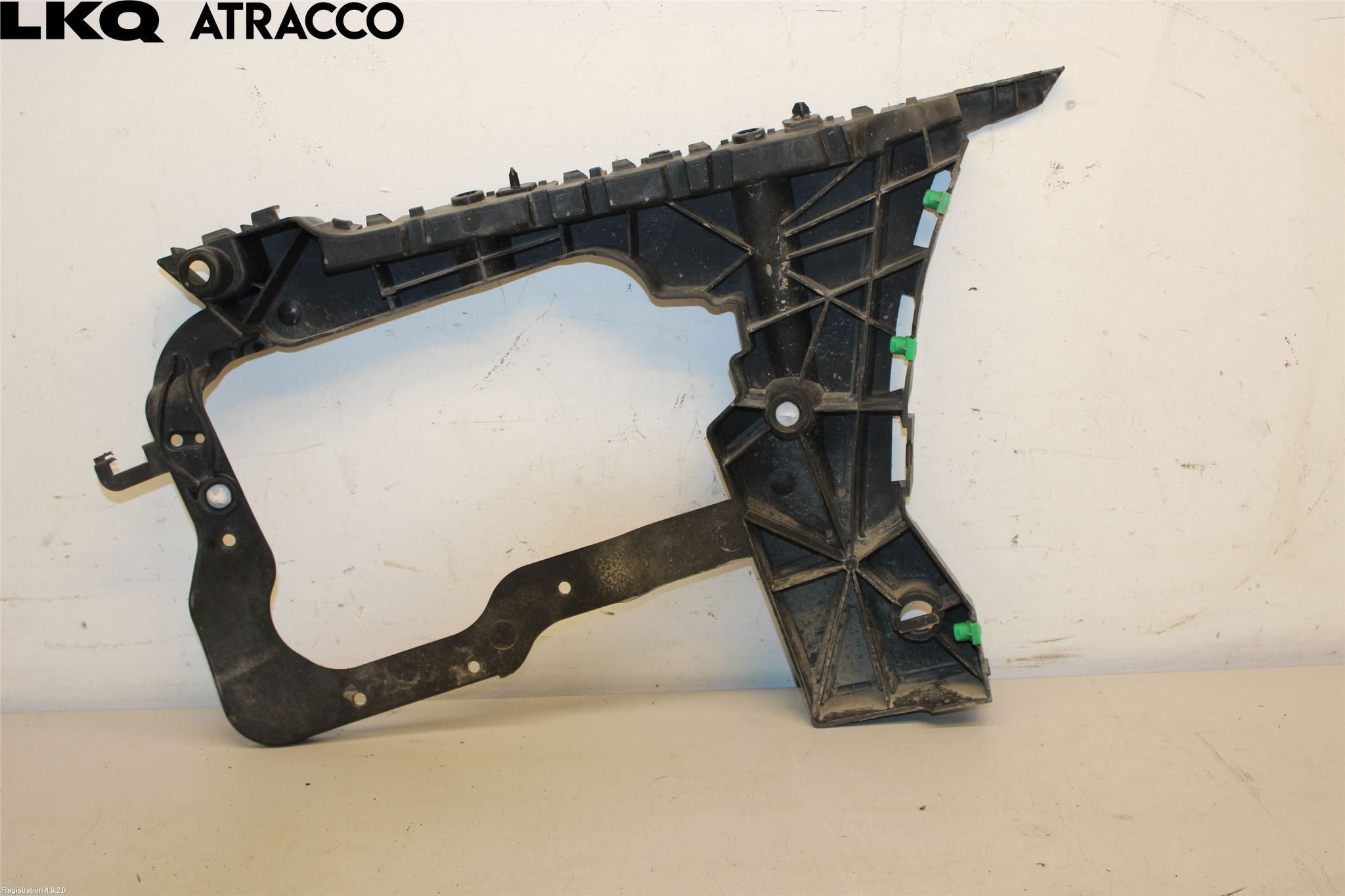 Volvo S90 17->> Støtfangerfeste Bak Venstre