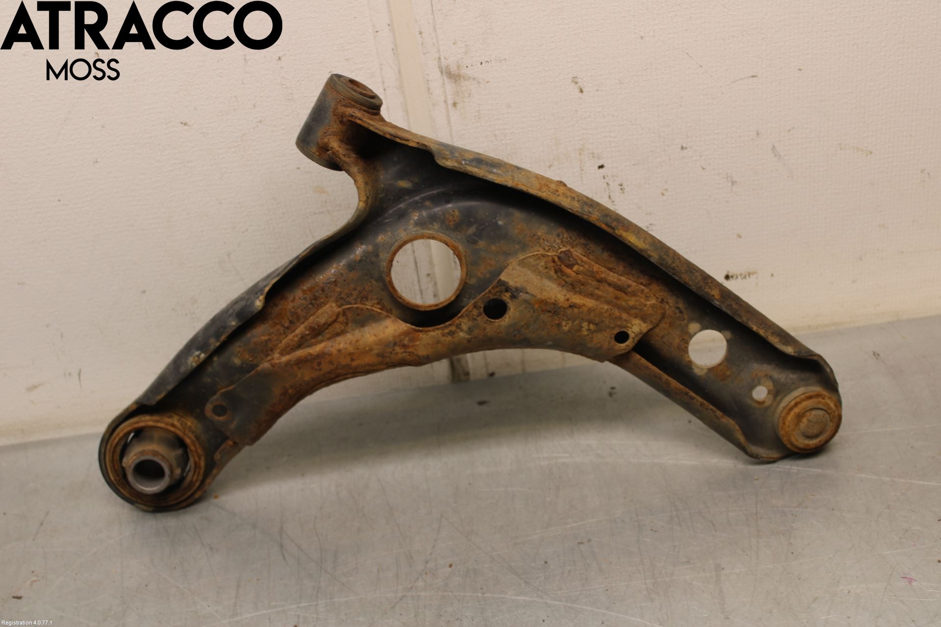 Toyota YARIS XP130 12-14 Bærearm Foran Venstre Nedre