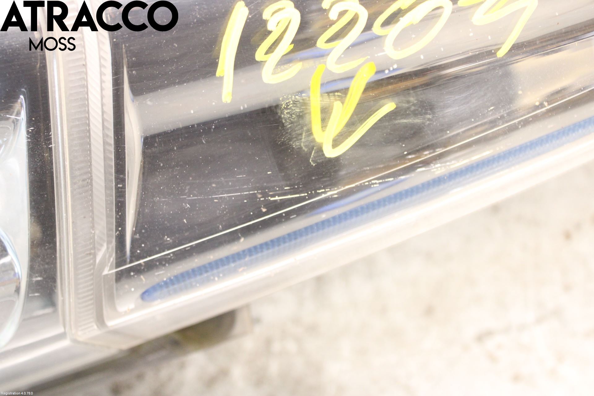 Nissan LEAF 11-17 Frontlykt Venstre