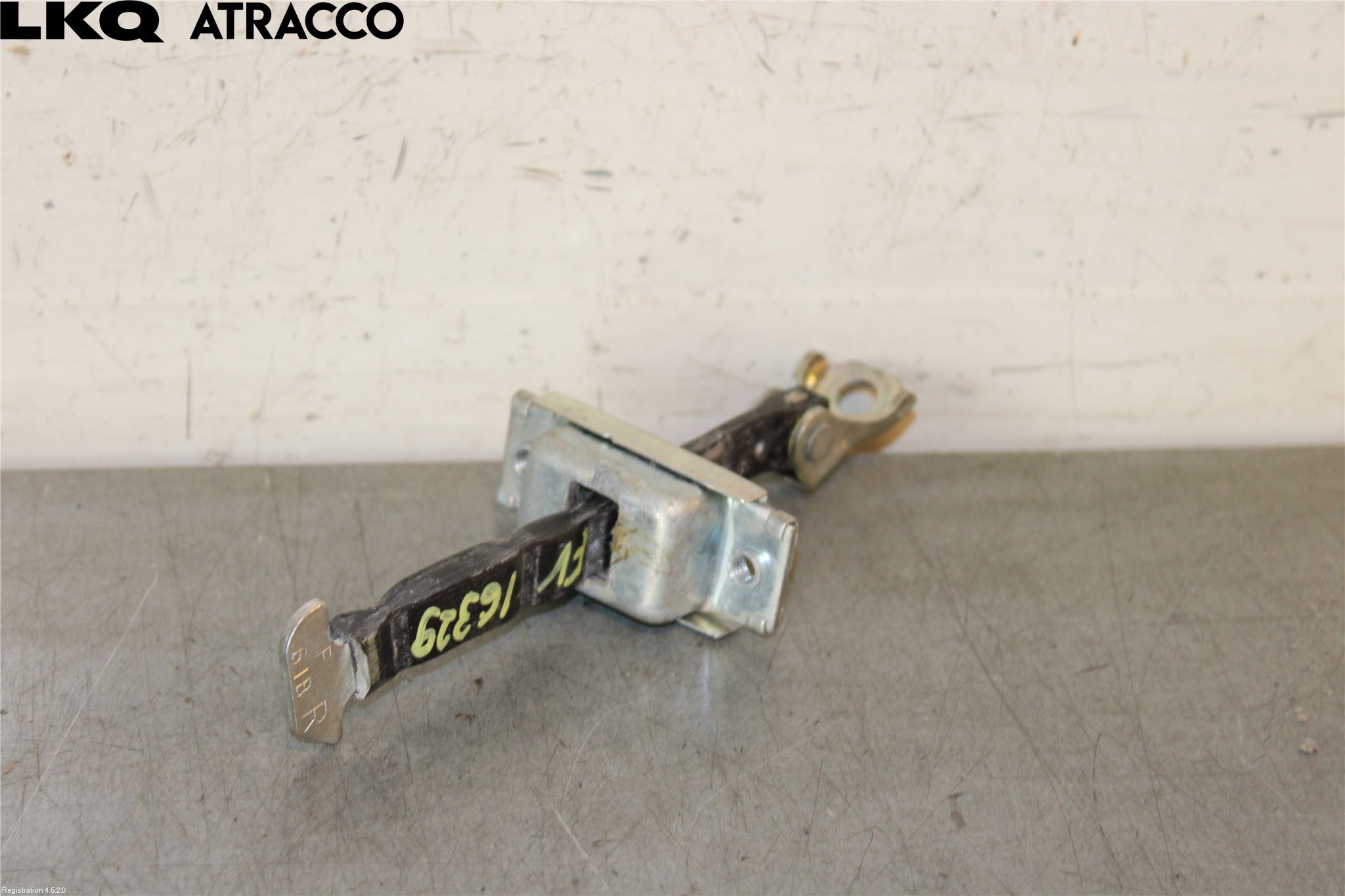 Toyota YARIS CROSS XP21 21- Dørstopper