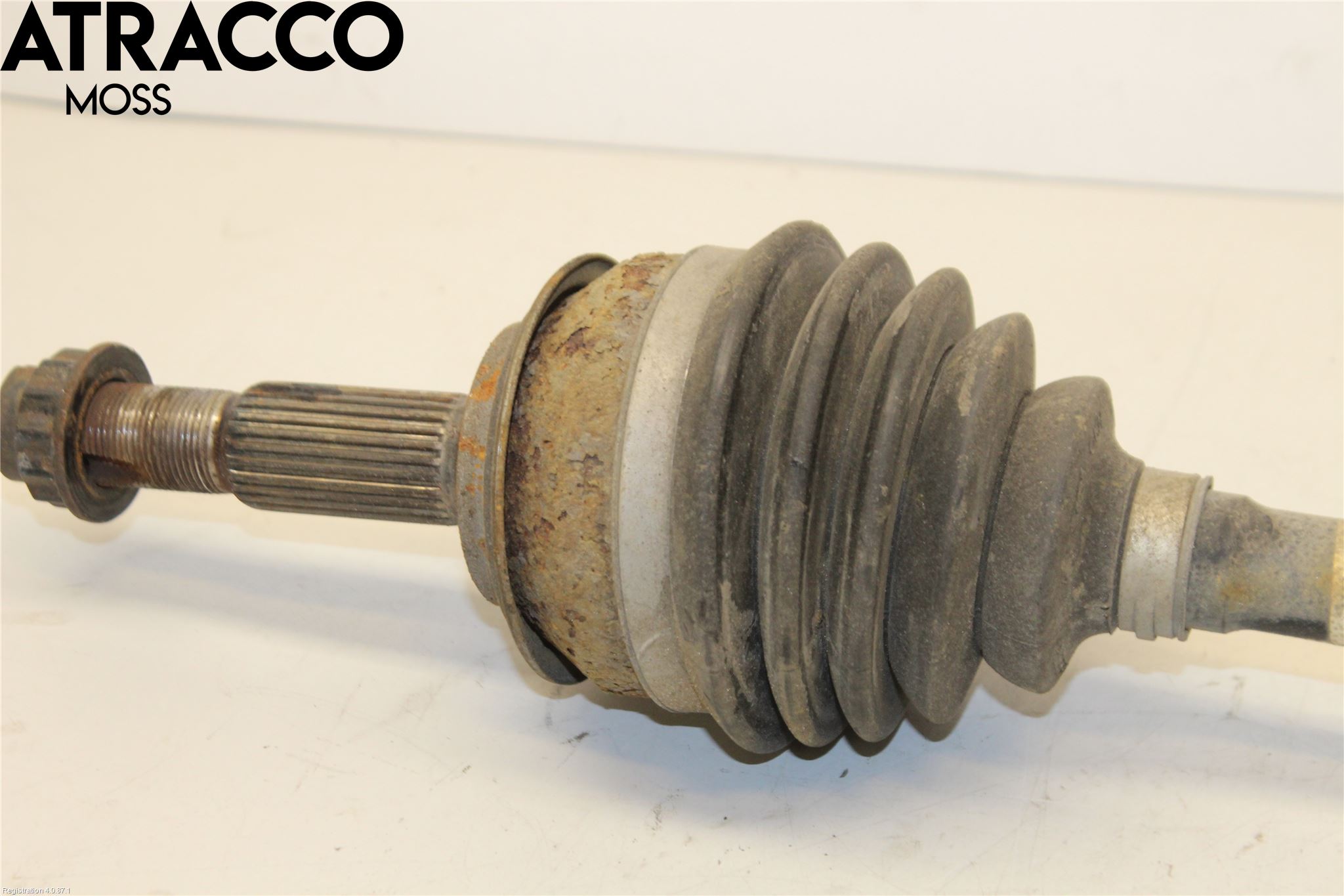 Toyota YARIS XP130 15-20 Drivaksel Foran Kompl Venstre