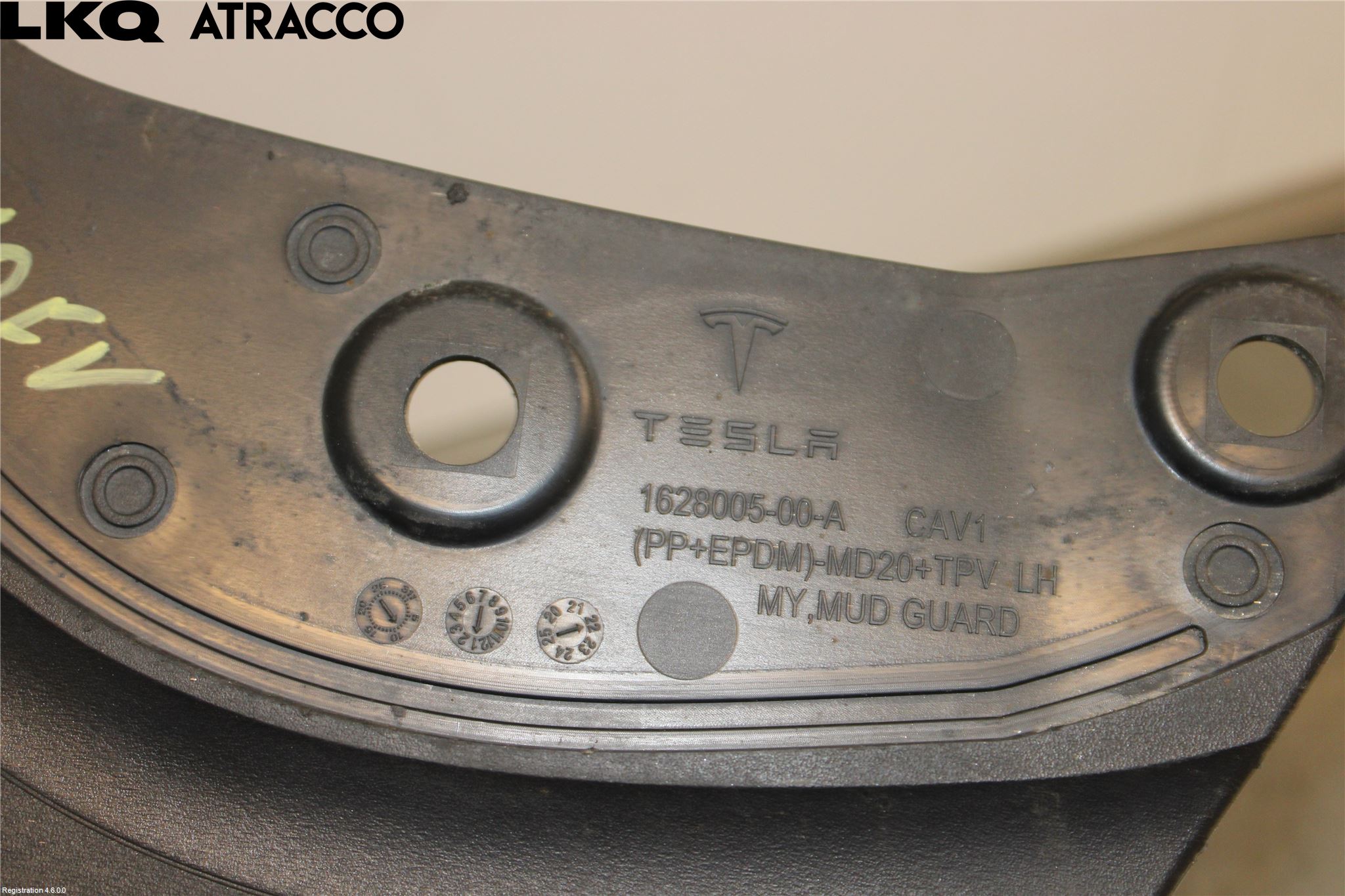 Tesla MODEL Y 21- Stänkskydd