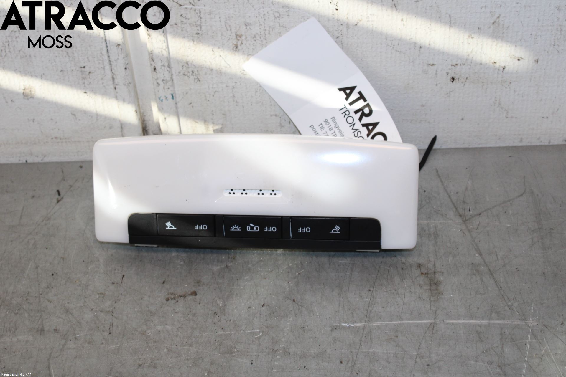 Nissan LEAF 18- Innr Taklys