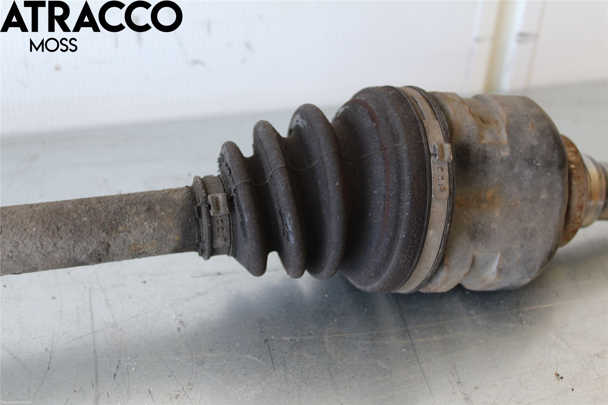 Toyota AURIS 10-12 Drivaksel Foran Kompl Venstre