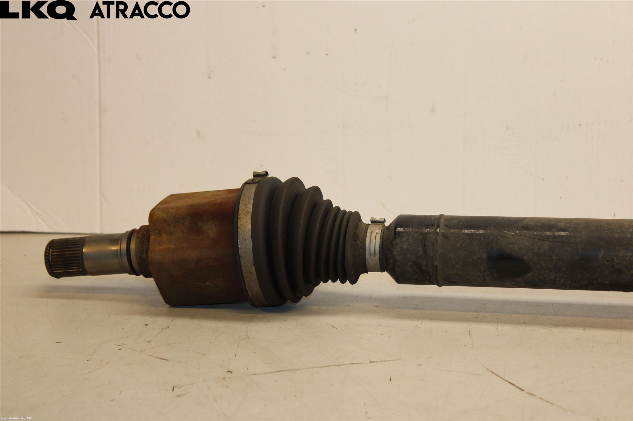 Volkswagen VW PASSAT 15-19 Drivaksel Foran Kompl Høyre