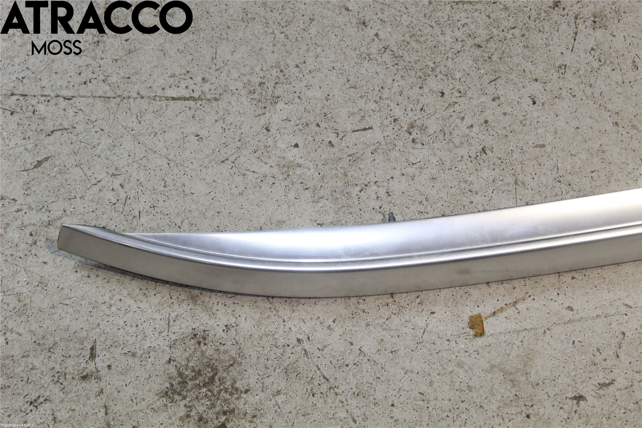 Volvo XC40/RECHARGE 18- Takrails - Stativ