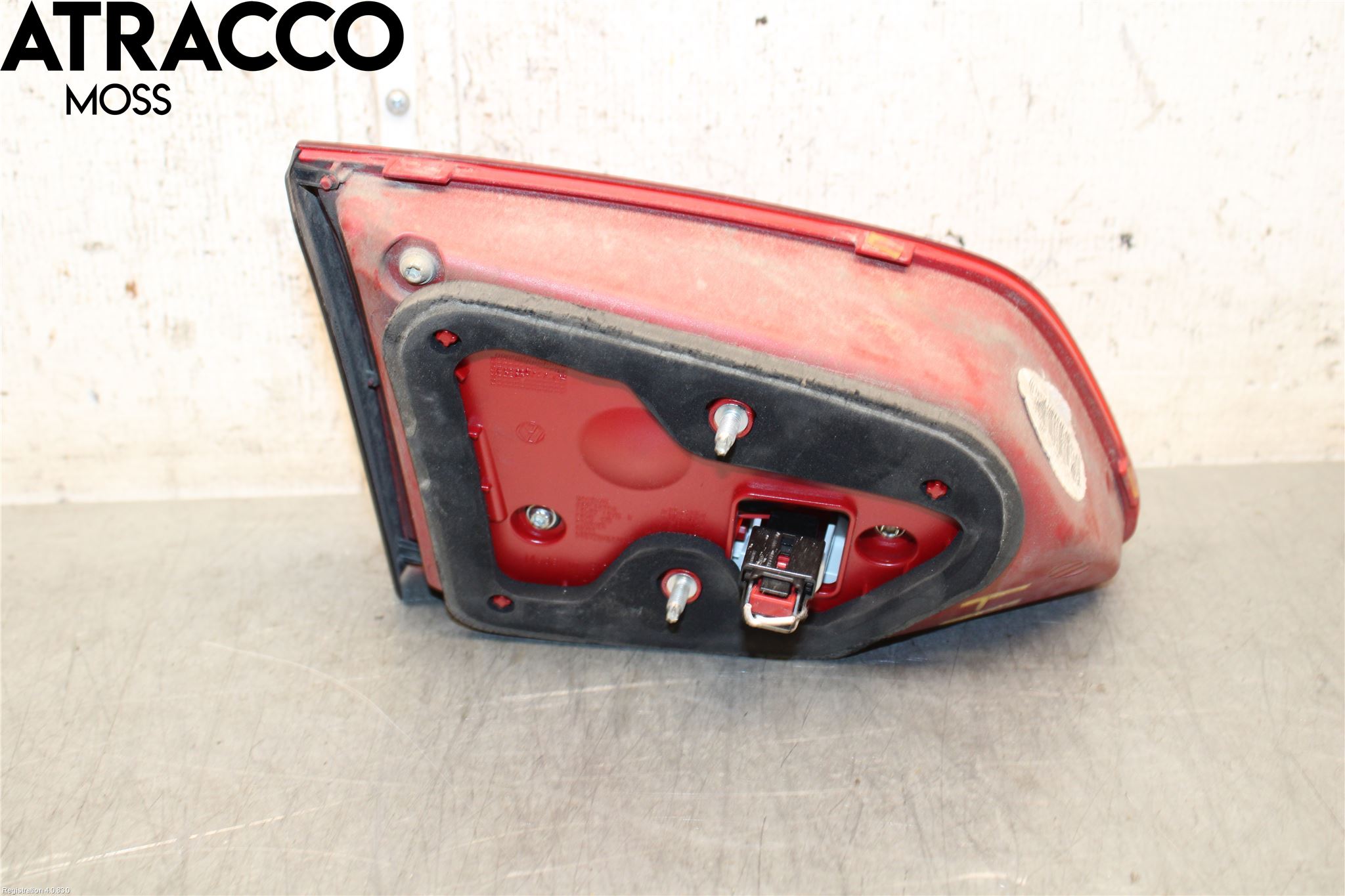 Volkswagen VW PASSAT 11-14 Baklykt Høyre  På Luke(Indre)