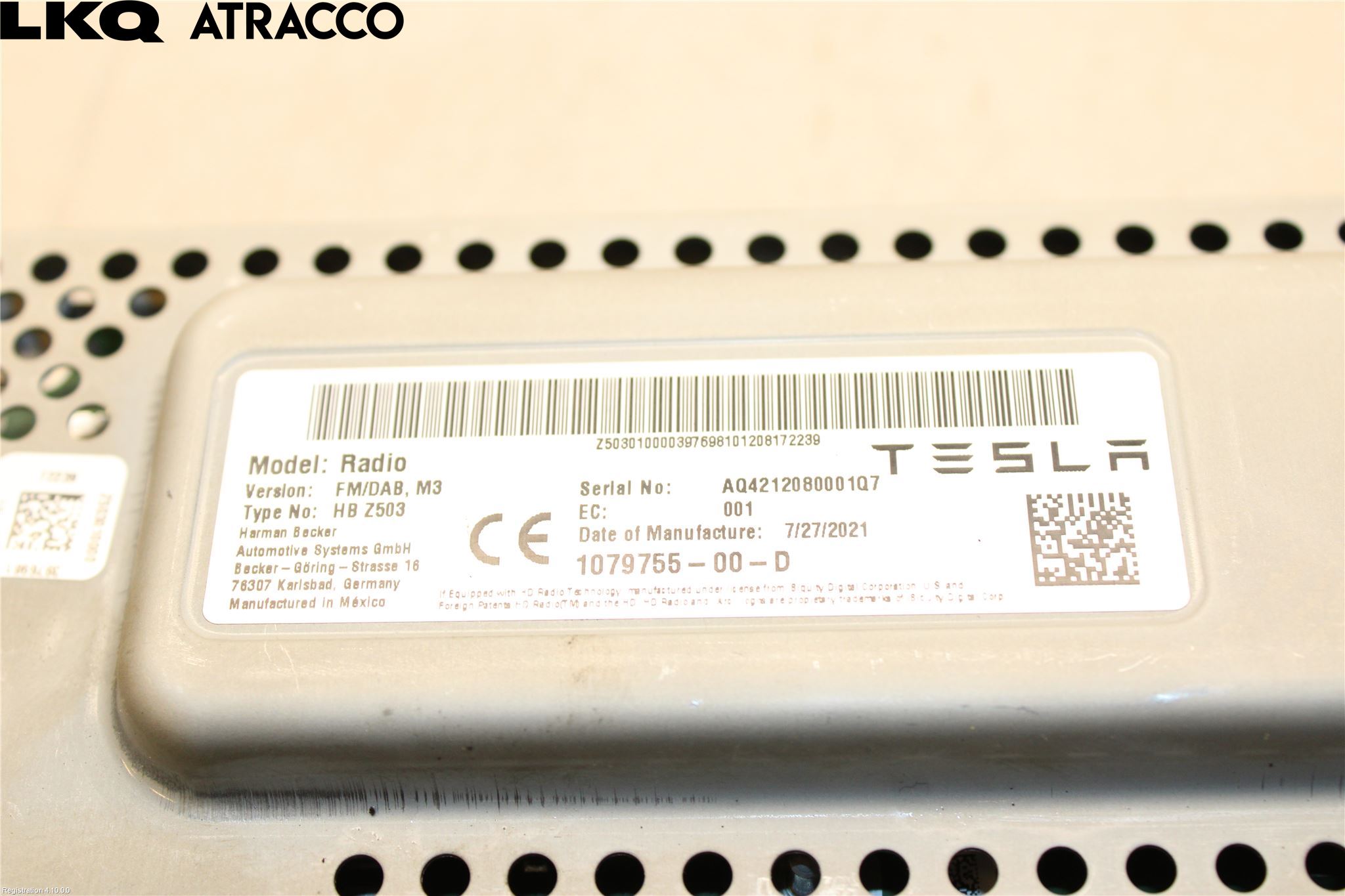 Tesla MODEL 3 17- Antenn El