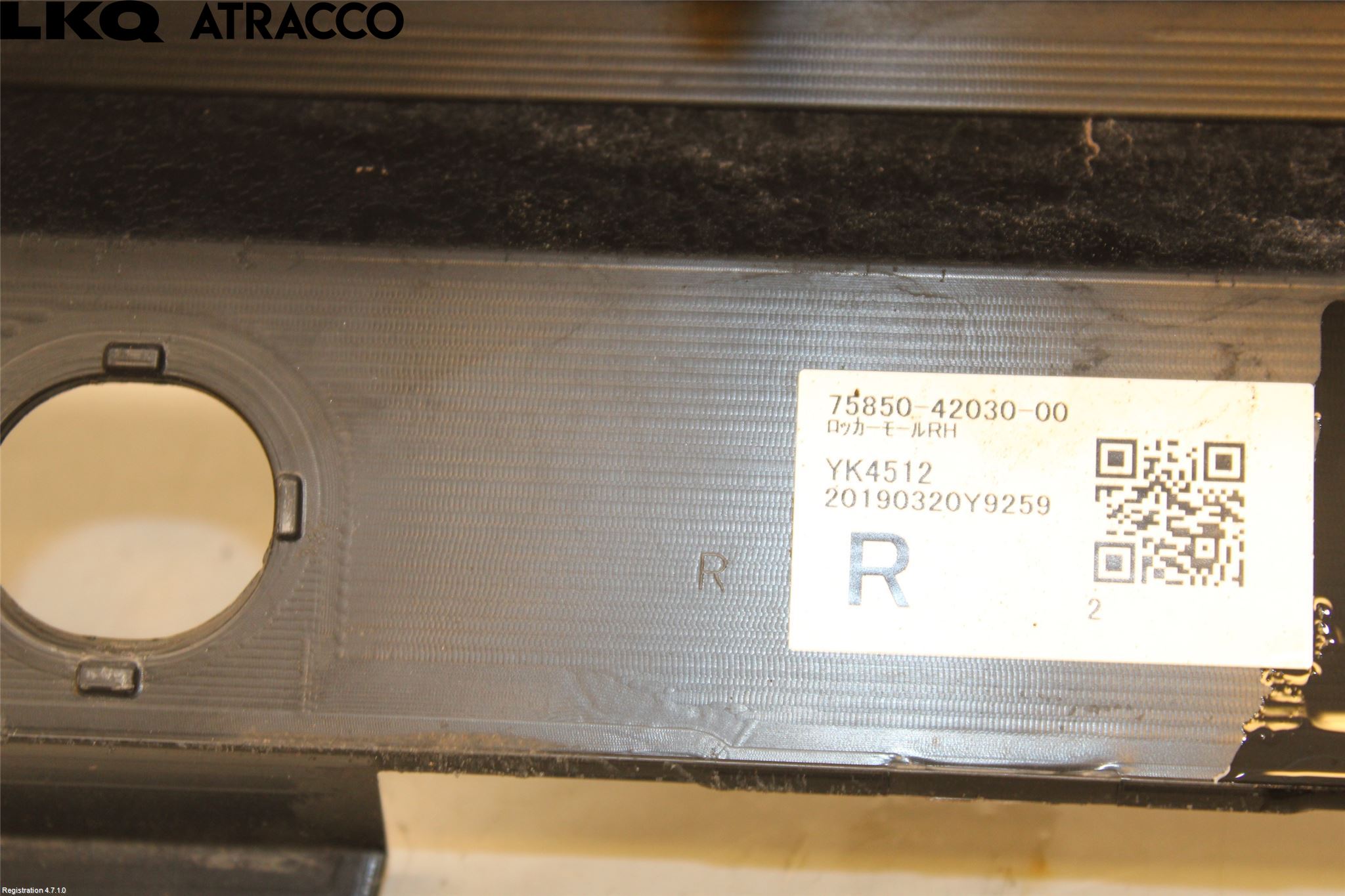 Toyota RAV4 19- Kanalskjørt Høyre