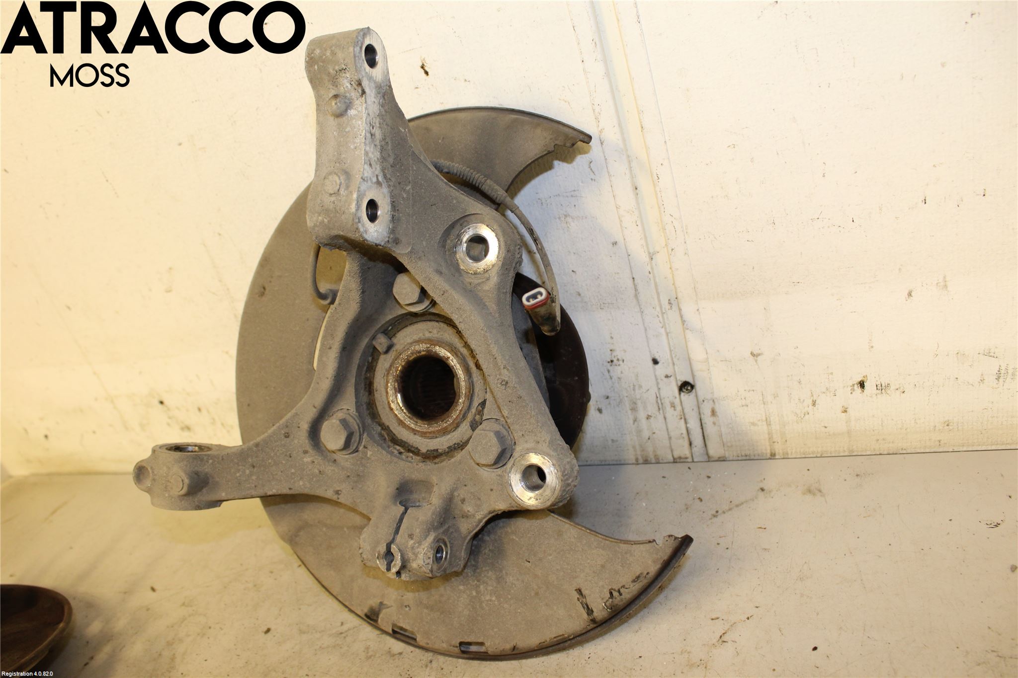 Opel INSIGNIA 09-16 Spindel Vf