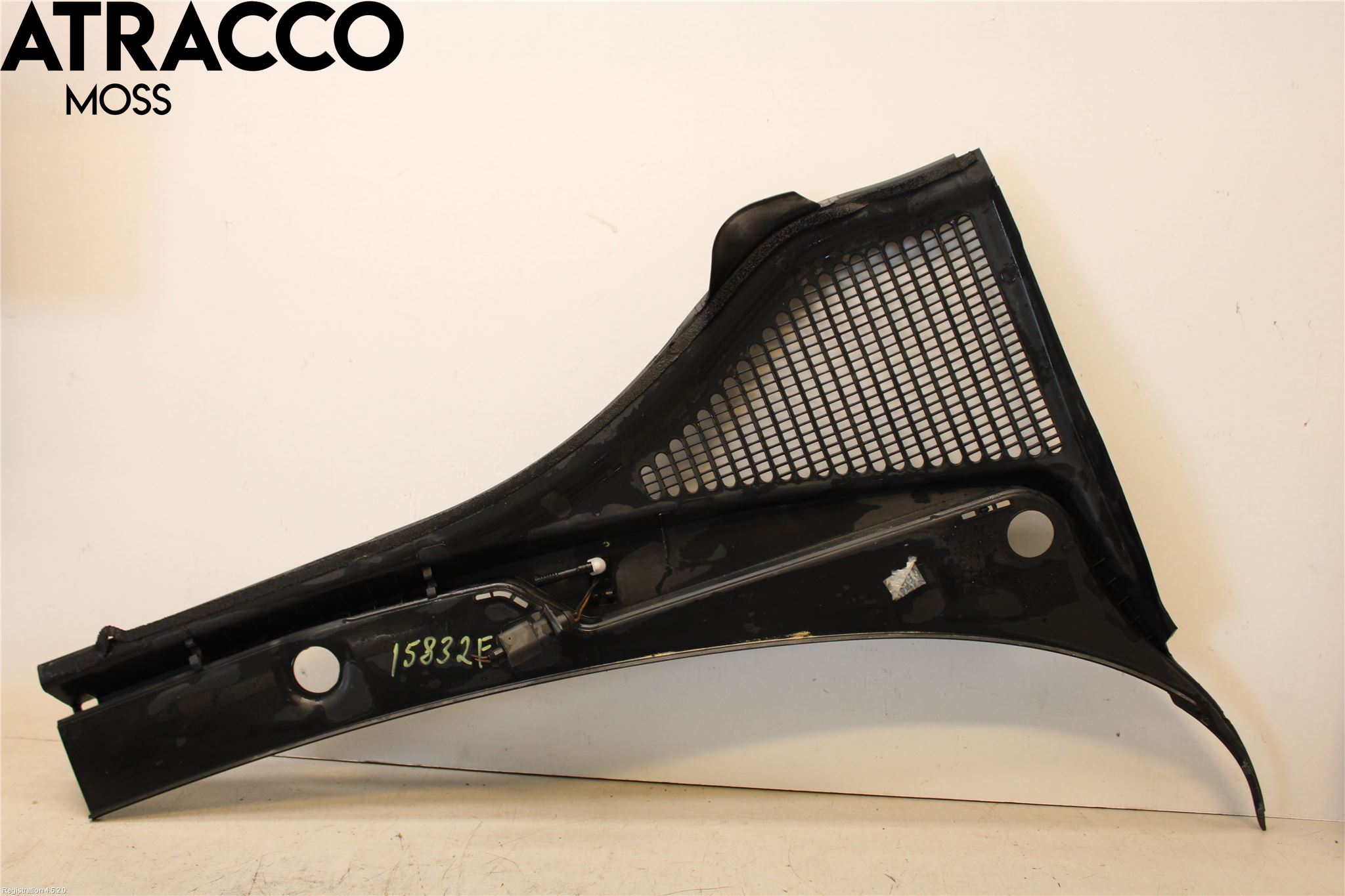 Skoda OCTAVIA (5E) 13-20 Visker Deksel-Grill-Under Frr