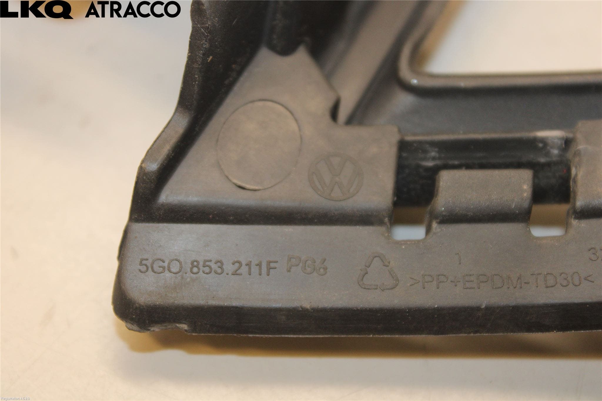 Volkswagen VW GOLF / E-GOLF VII 13-20 Frontlykt Kurve-Tåkelys Ramme