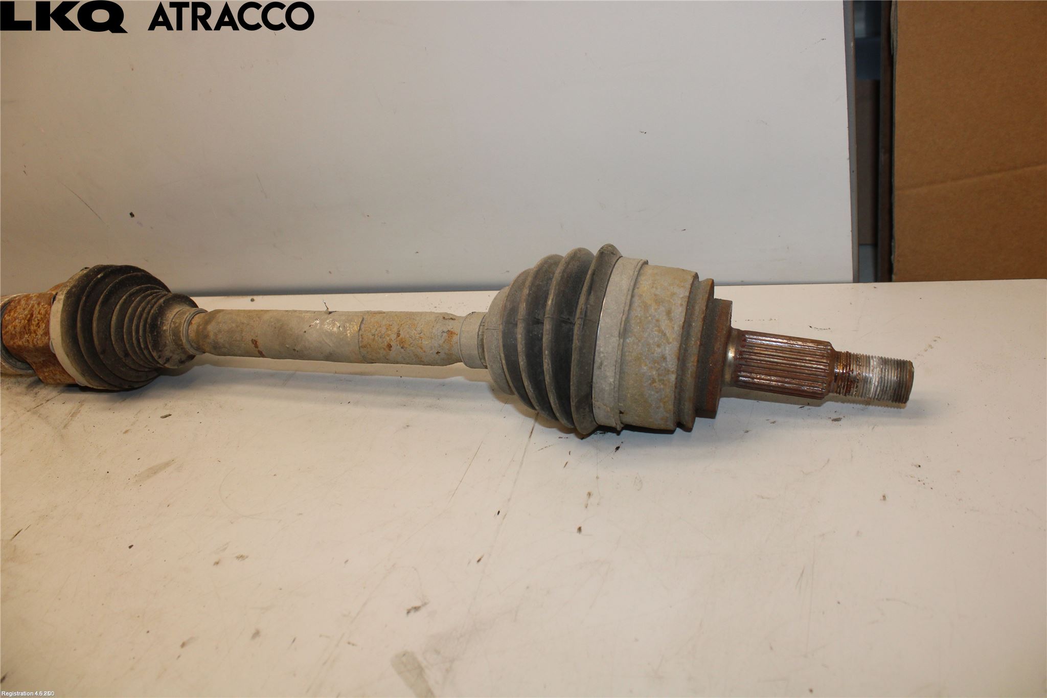 Nissan NV250 20-22 Drivaksel Foran Kompl Høyre