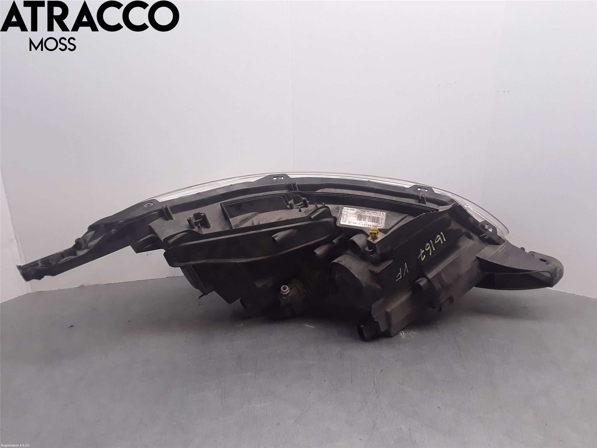 Peugeot 2008 13-20 Frontlykt Venstre