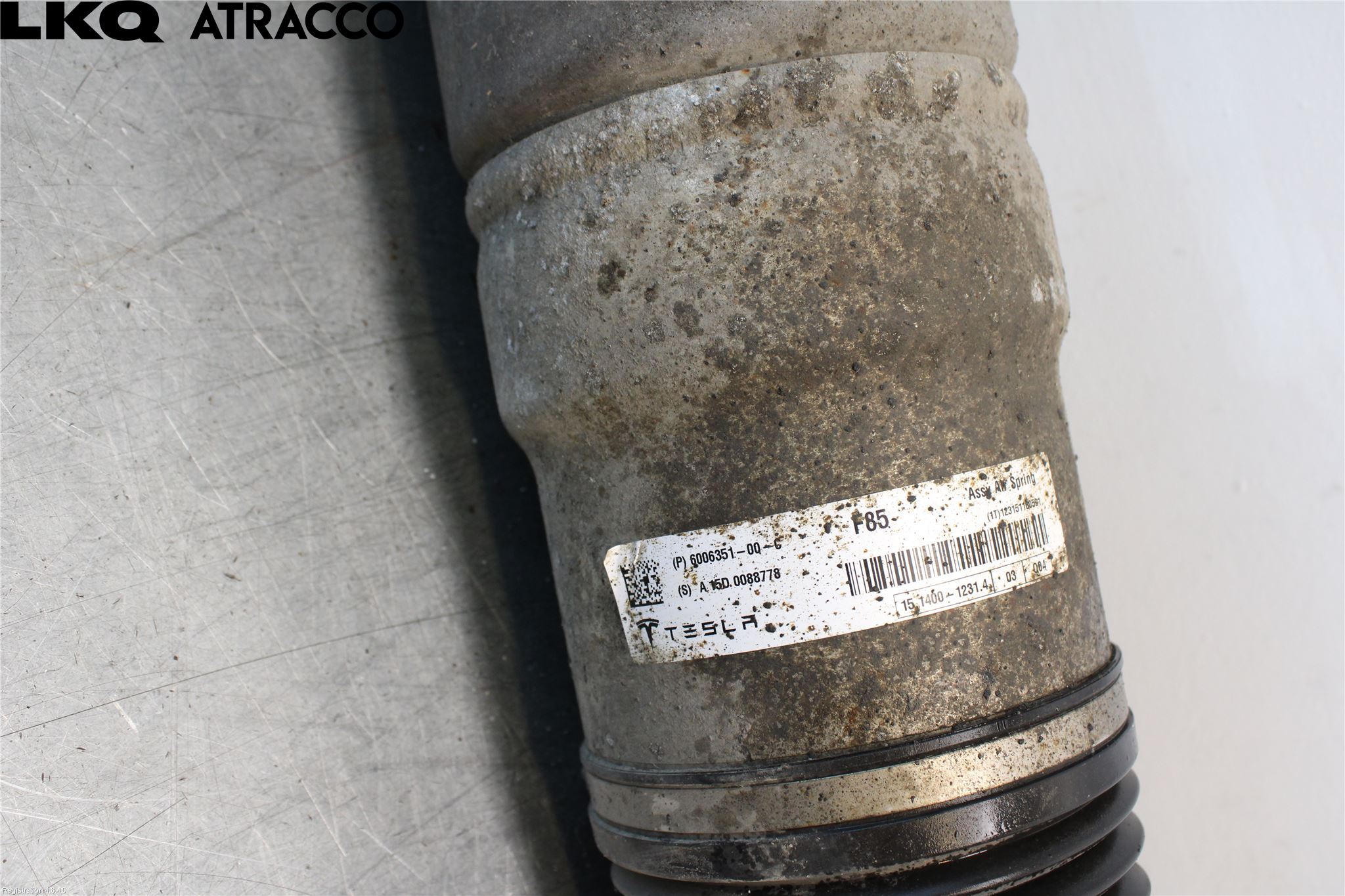 Tesla MODEL S 13- Fjærbein Foran Høyre