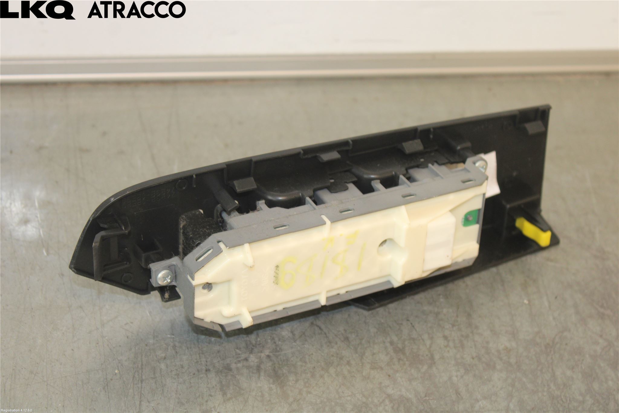 Toyota AURIS 13-19 Bryter Vindusheis